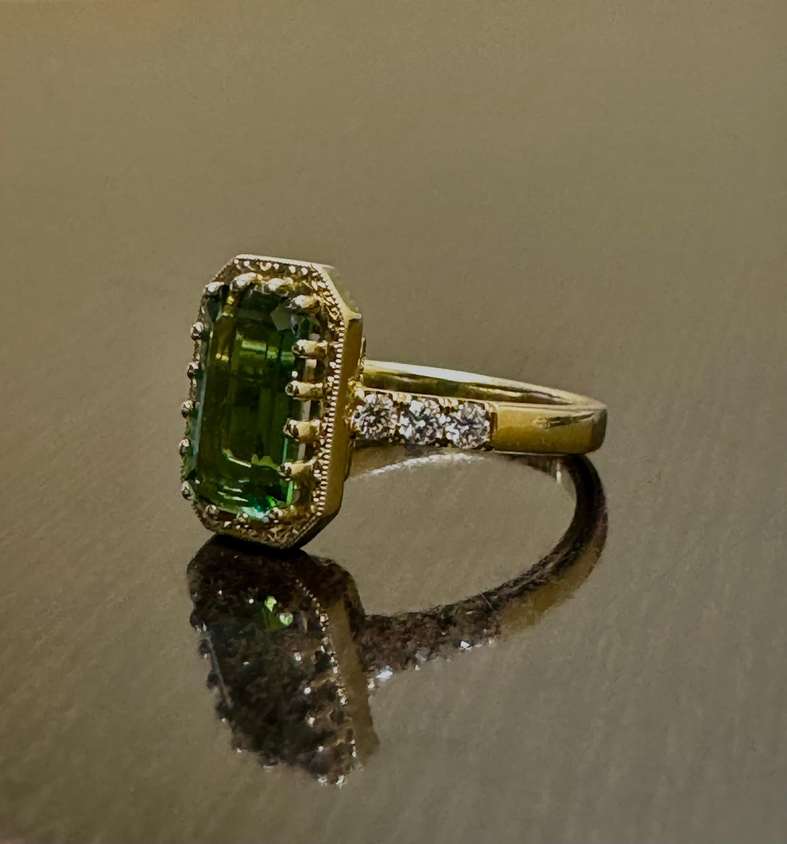 14K Yellow Gold Art Deco Engraved 2.44 Emerald Cut Blue Green Tourmaline Ring For Sale 5