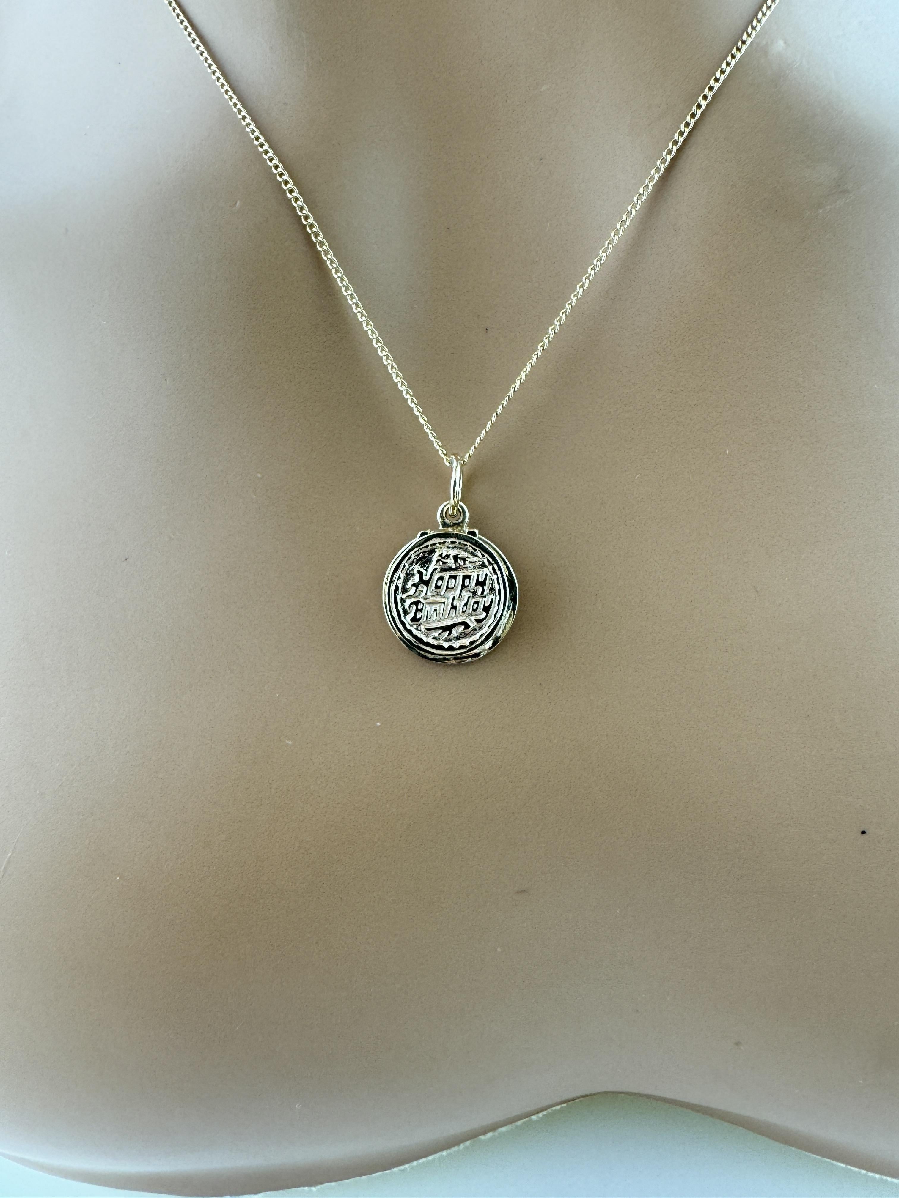 Breloque gâteau de anniversaire articulé en or jaune 14 carats avec bougie n° 19615 en vente 2