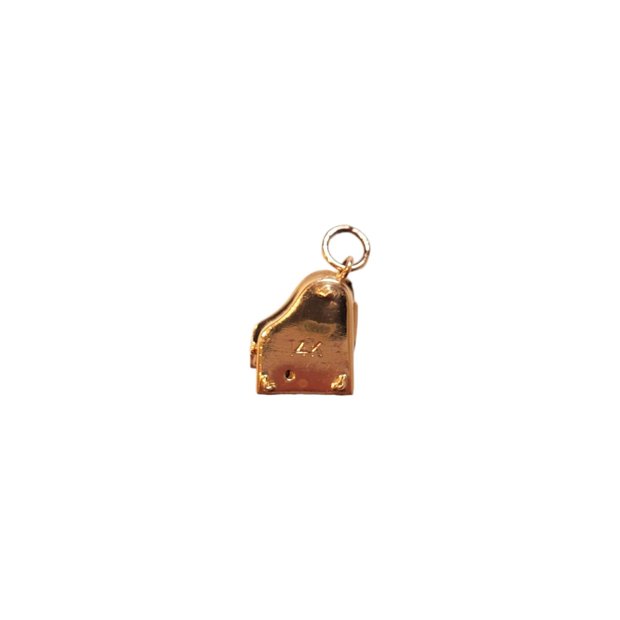 14K Yellow Gold Articulated Piano Charm #17804 For Sale 4