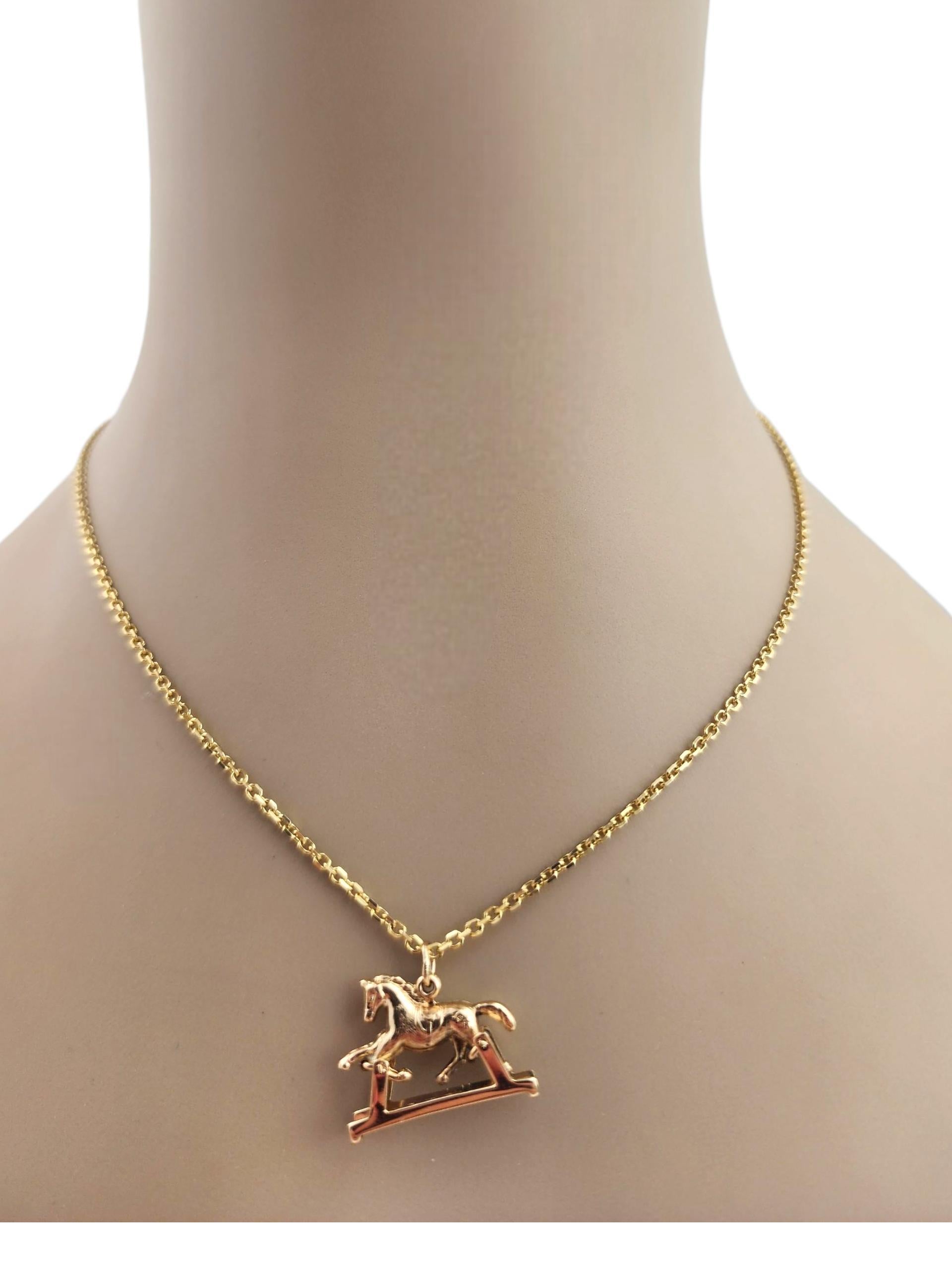 Charm a forma di cavallo articolato in oro giallo 14K #21987 in vendita 2