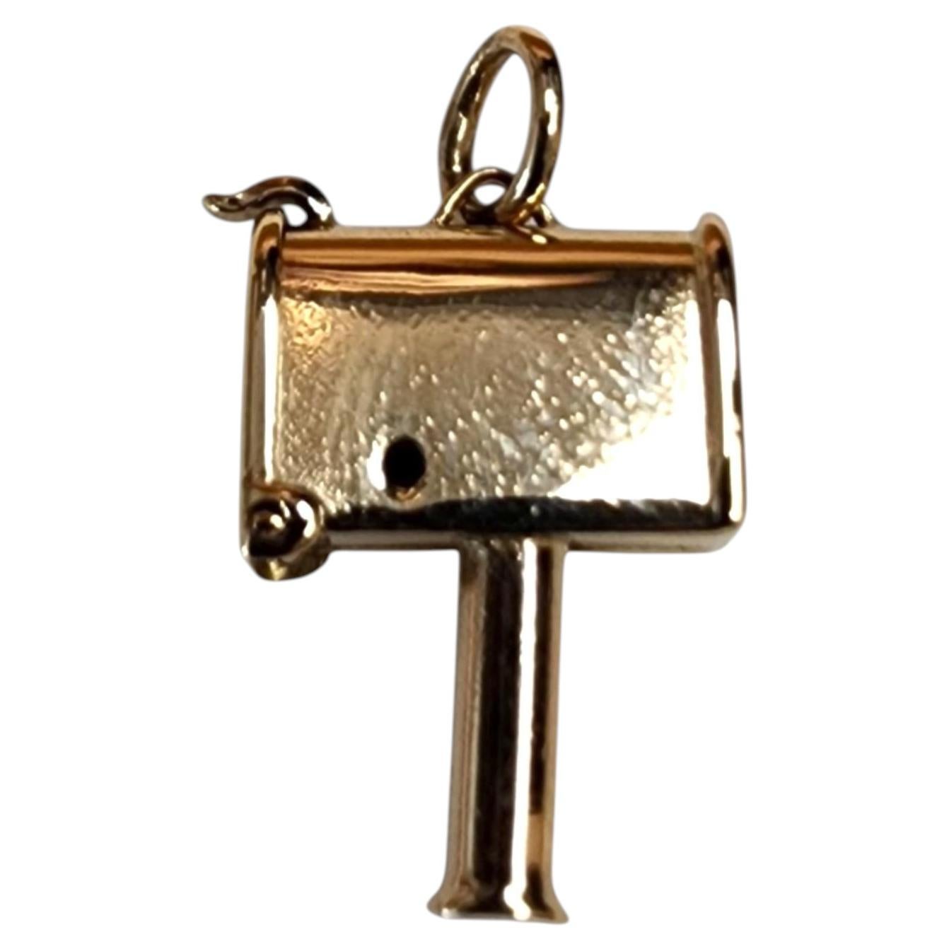 14K Yellow Gold Articulating Mailbox Charm #25554 For Sale