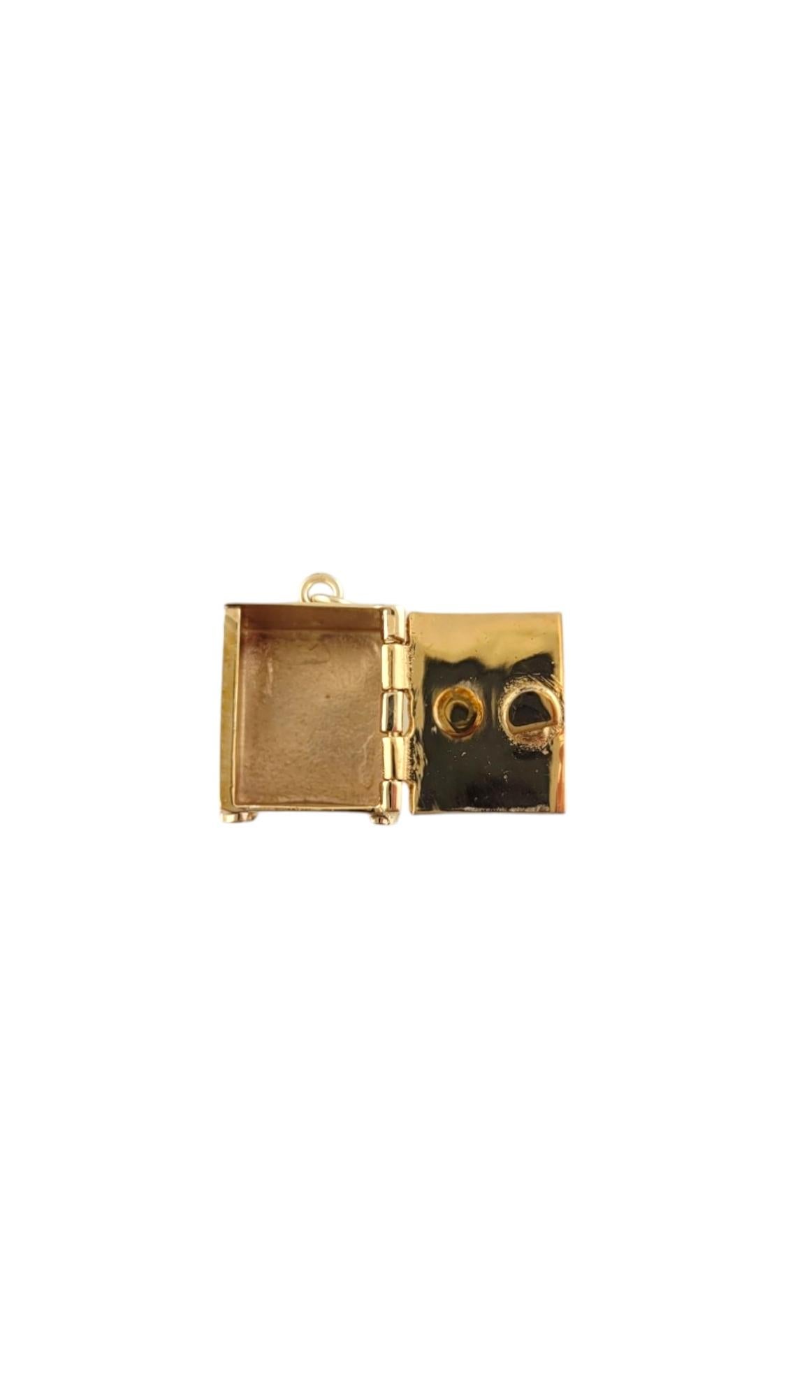 14K Yellow Gold Articulating Safe Charm #16790 In Good Condition For Sale In Washington Depot, CT