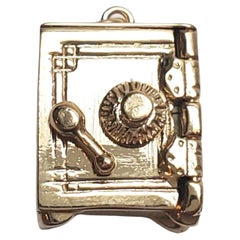 14K Yellow Gold Articulating Safe Charm #17604