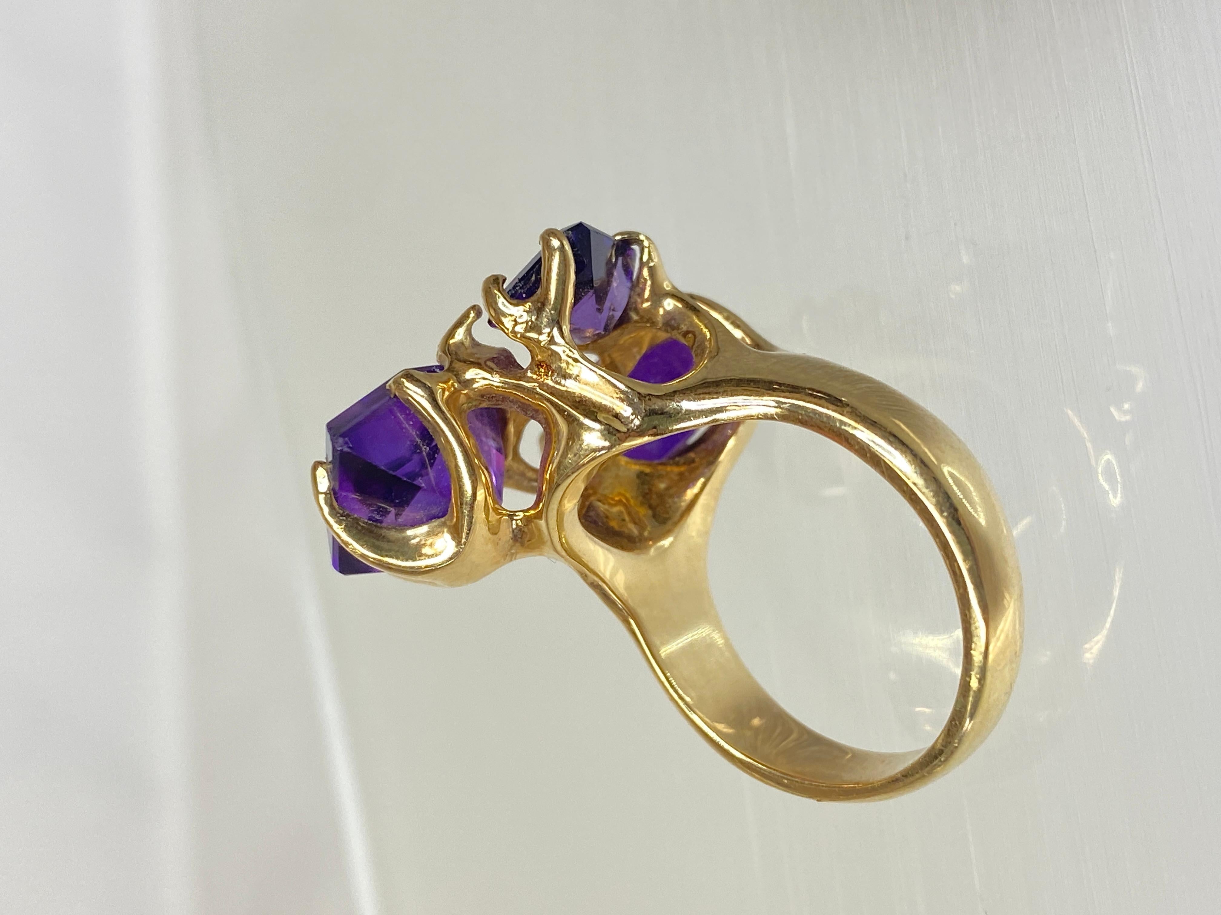 14K Yellow Gold Asymmetrical 3 Stone Amethyst Gemstone Ring Size 8.75 For Sale 4