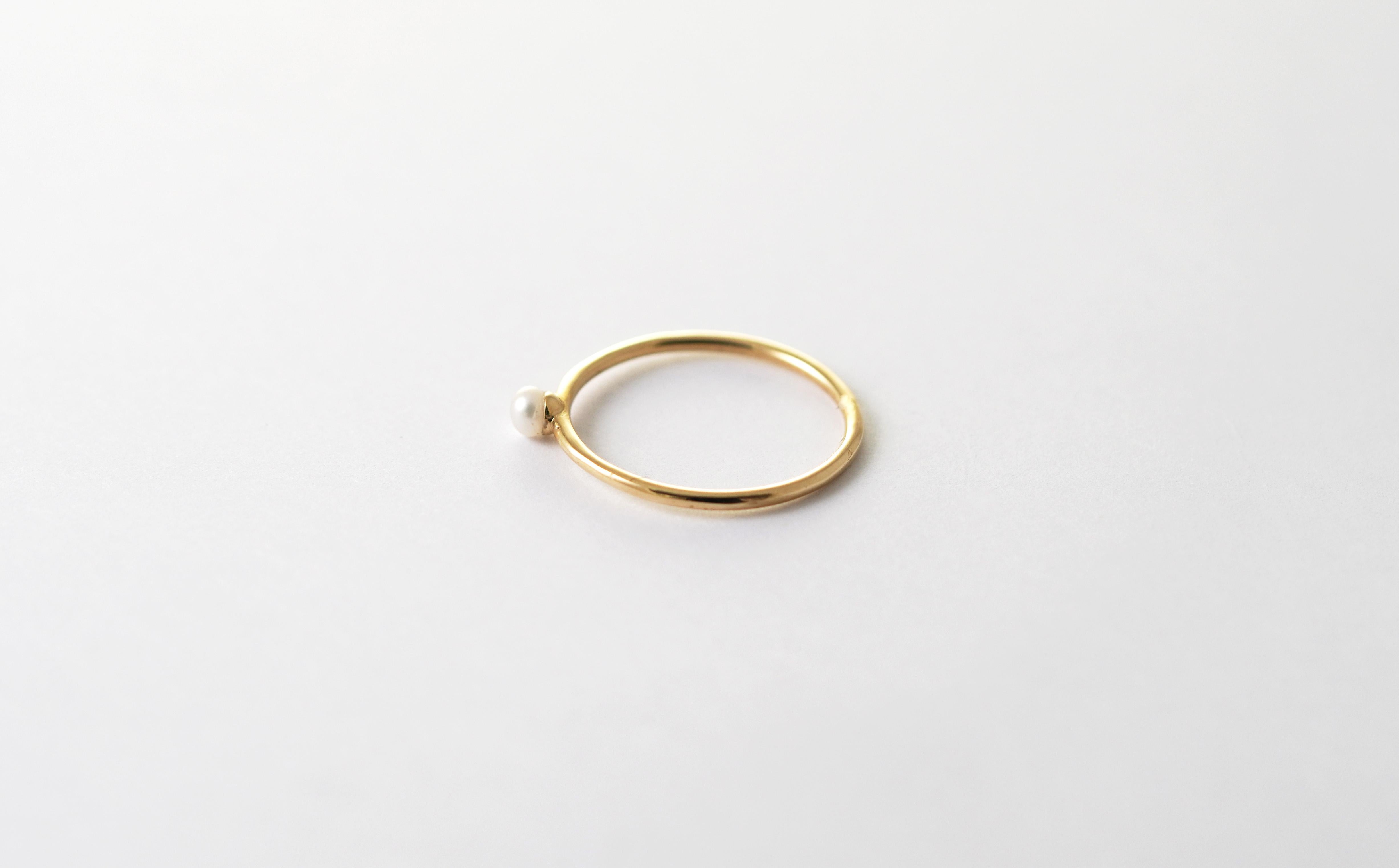 Anello con perla per bambini in oro giallo 14K In condizioni Nuovo in vendita a София, BG