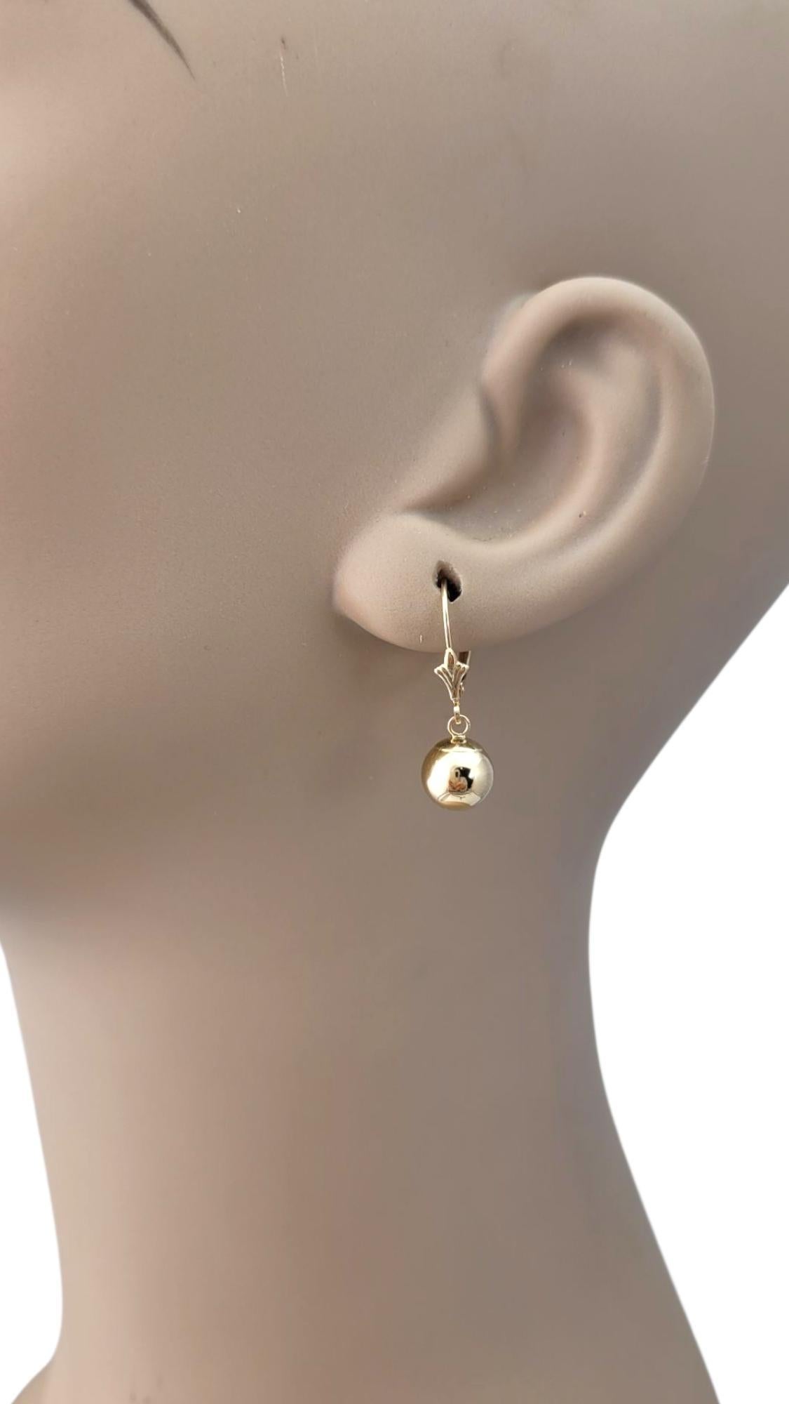 14K Yellow Gold Ball Lever Back Earrings #21719 in vendita 3