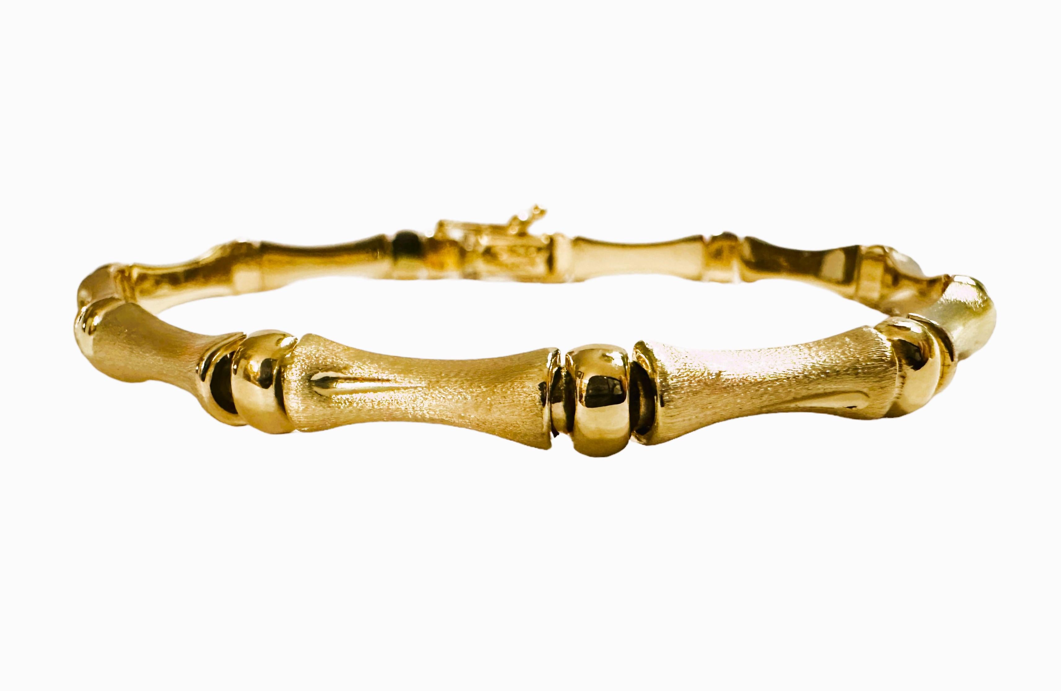 14k Yellow Brushed Gold Bamboo ARPAS Link Bracelet 7.75 Inches - 9.4 Grams In Excellent Condition In Eagan, MN