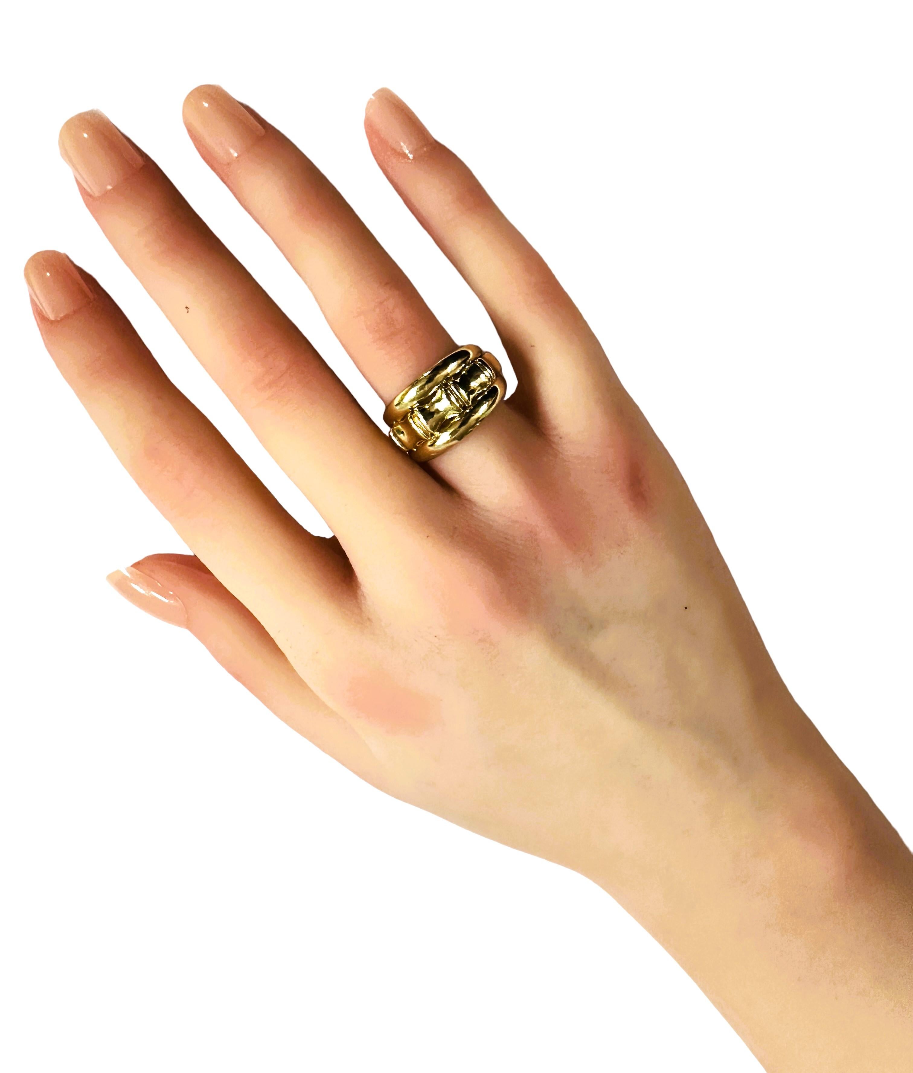 14k Yellow Gold Bamboo Link Milor Italian Ring Size 8 In Excellent Condition For Sale In Eagan, MN