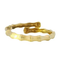 14K Yellow Gold Bamboo Style Crossover Bangle Bracelet In Stock