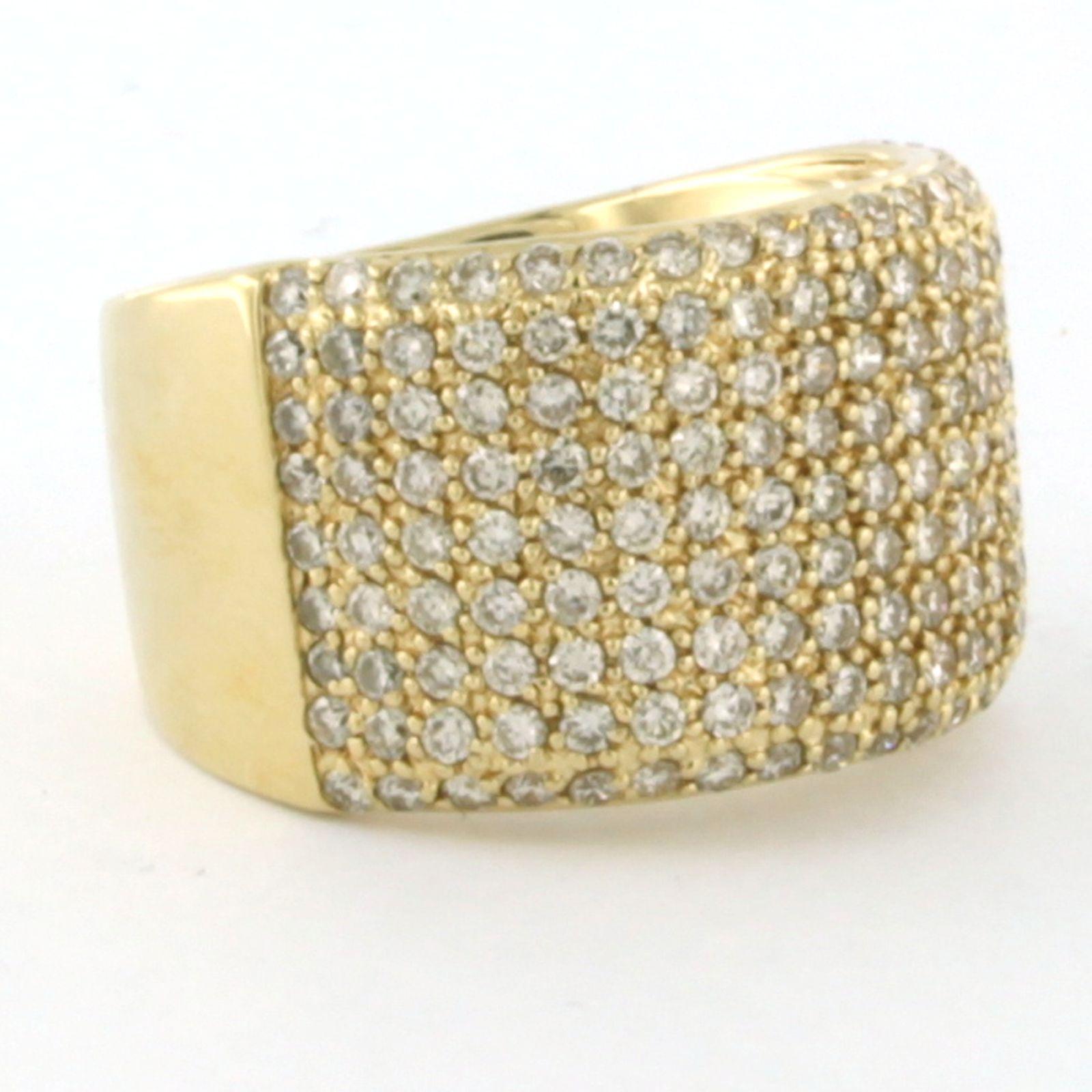 14k yellow gold band ring set with brilliant cut diamonds up to . 2.00ct In Excellent Condition For Sale In The Hague, ZH
