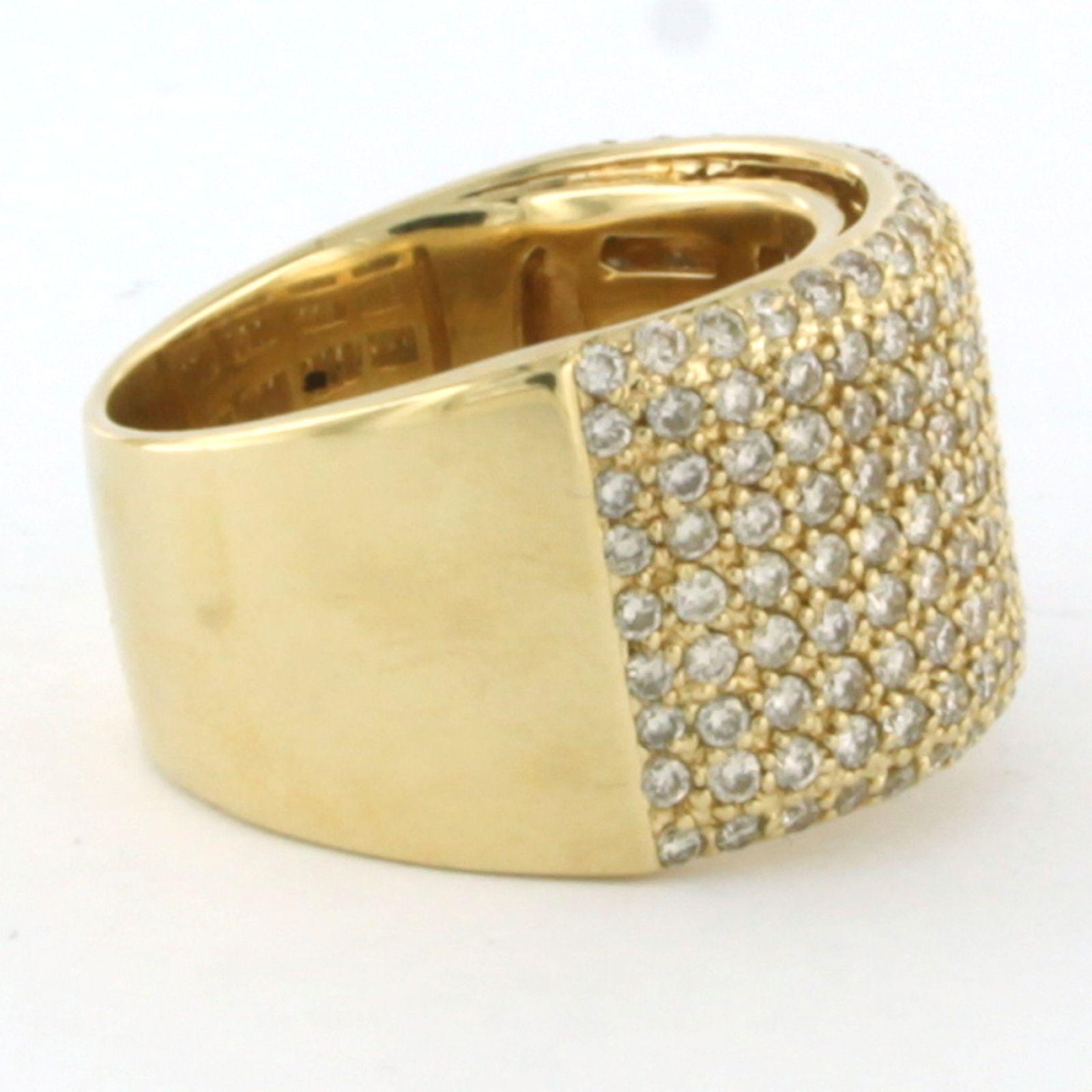 Women's 14k yellow gold band ring set with brilliant cut diamonds up to . 2.00ct For Sale