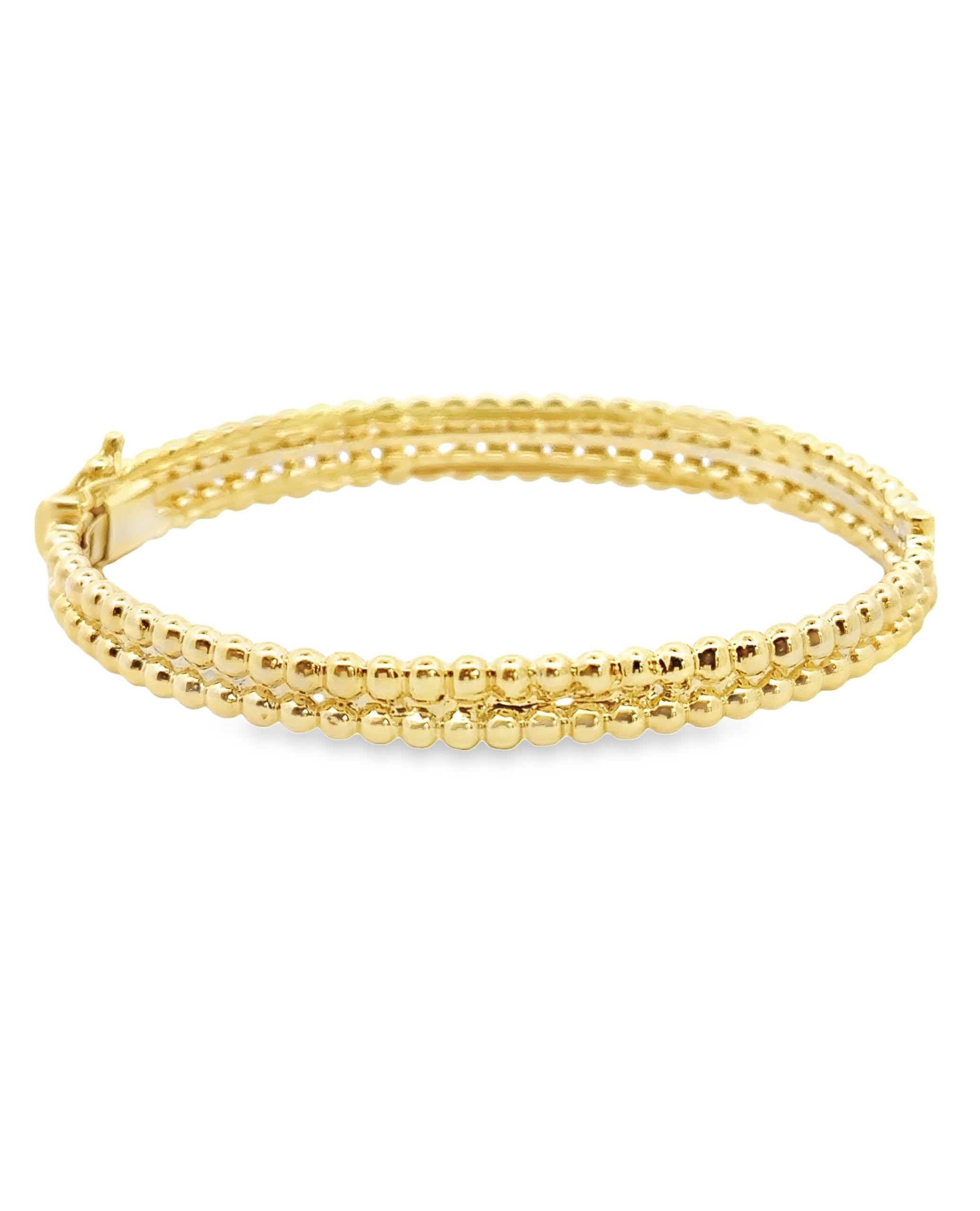 Taille ronde Bracelet jonc en or jaune 14 carats avec diamants en vente