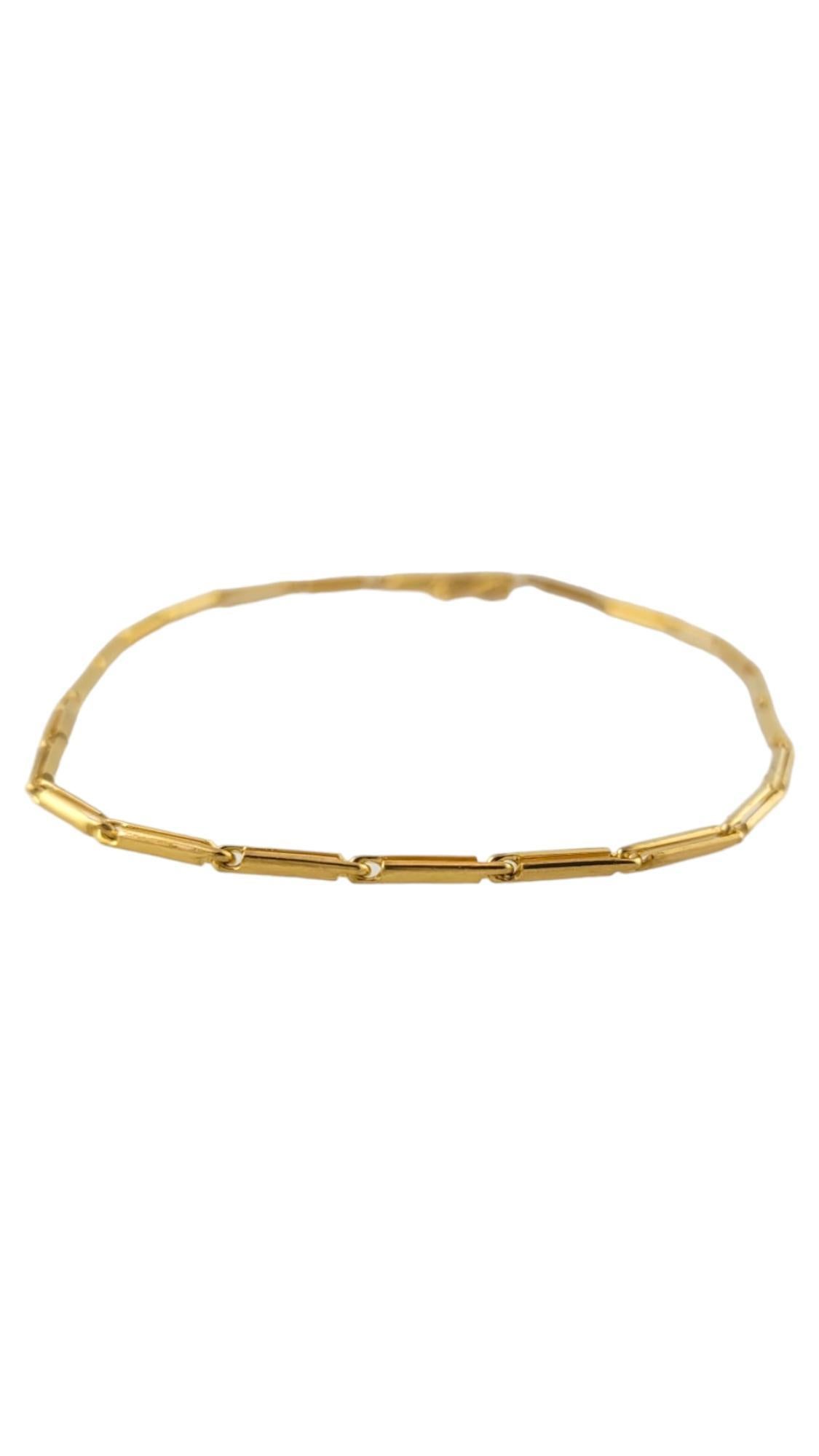 14K Gelbgold Stabgliederarmband

Dieses wunderschöne Gliederarmband ist aus 14K Gelbgold gefertigt!

Größe: bis zu 7