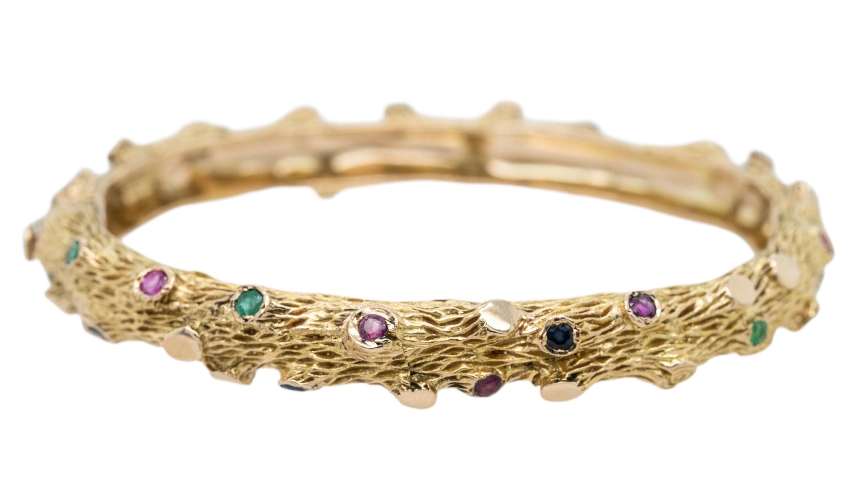 Art Deco 14k Yellow Gold Bark Finish Bangle Set With Emeralds and Sapphires For Sale