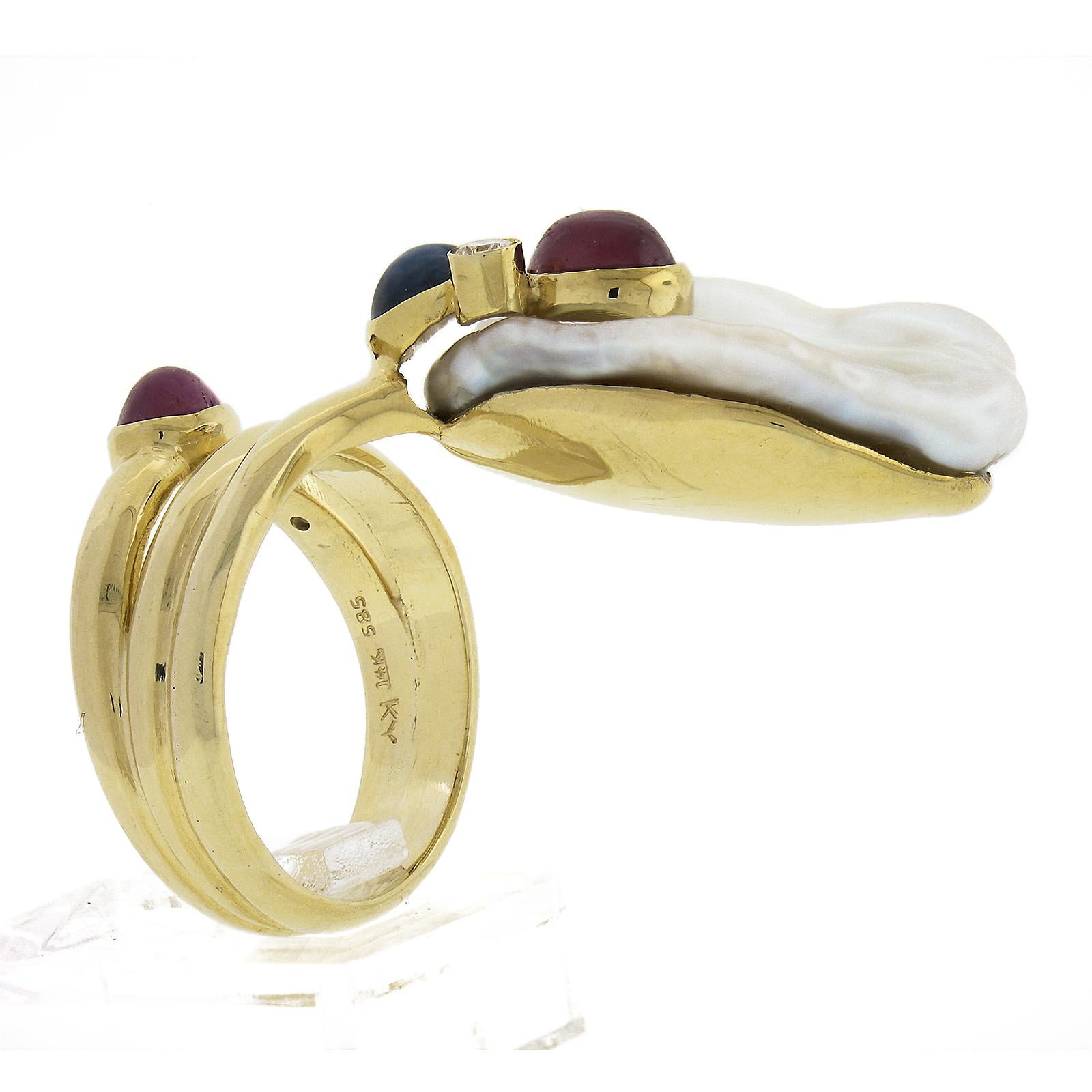 Anillo Envolvente de Oro Amarillo de 14k Perla Barroca con Diamante, Rubí Cabujón y Zafiro en venta 3