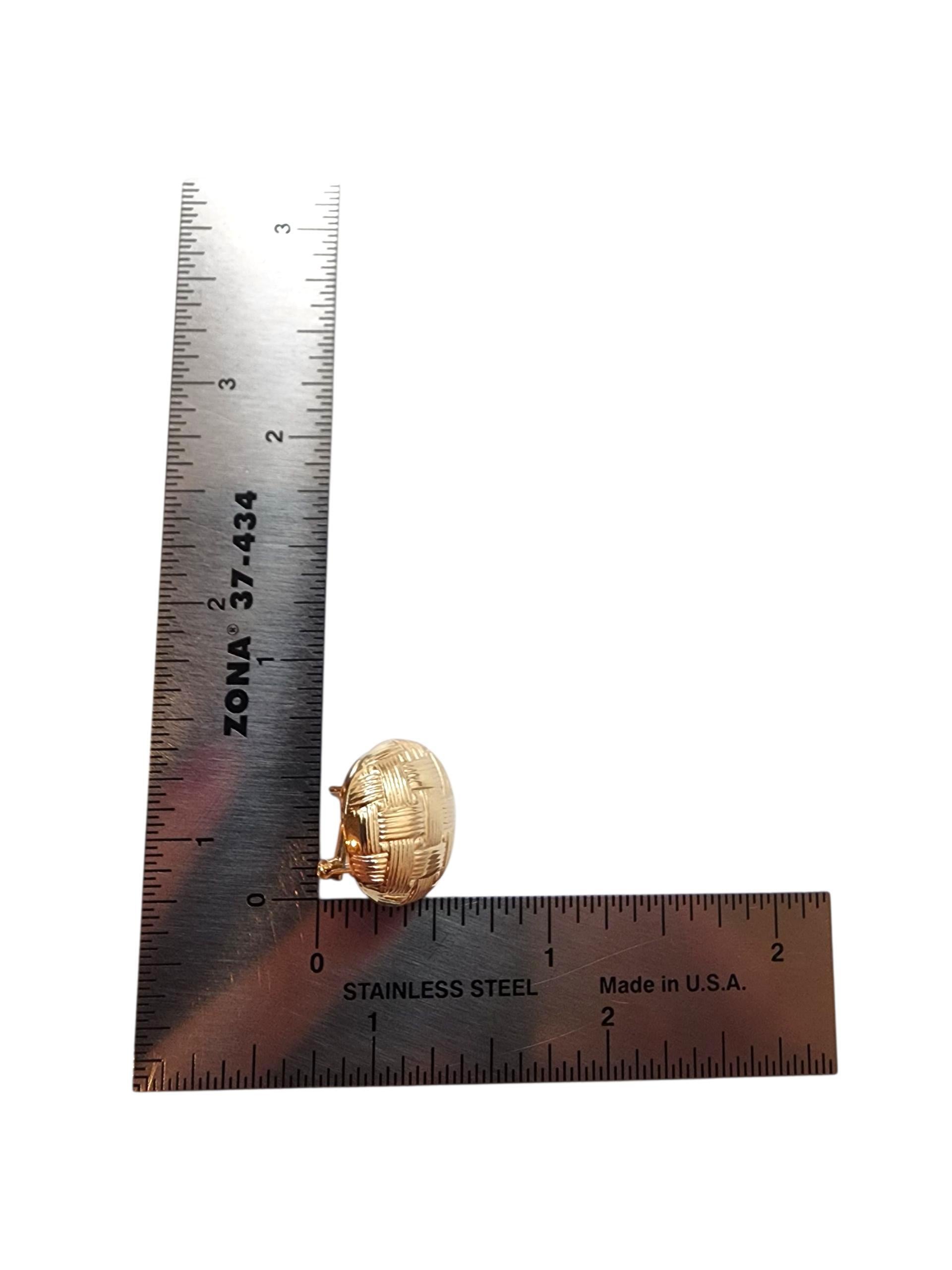 14K Yellow Gold Basket Weave Earrings #22788 For Sale 3