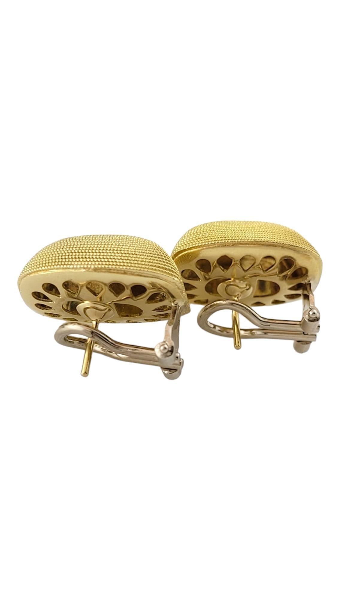 14K Yellow Gold Basket Weave French Back Earrings #15917 In Good Condition In Washington Depot, CT