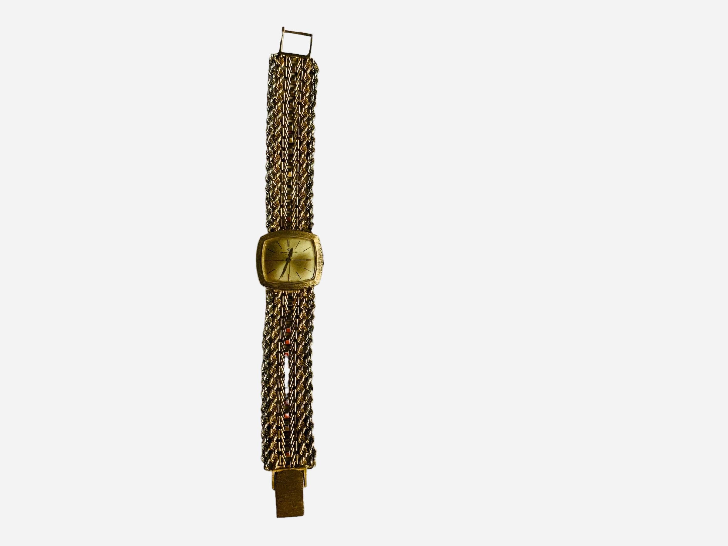 14k Yellow Gold Baume & Mercier Women Wrist Watch For Sale 2