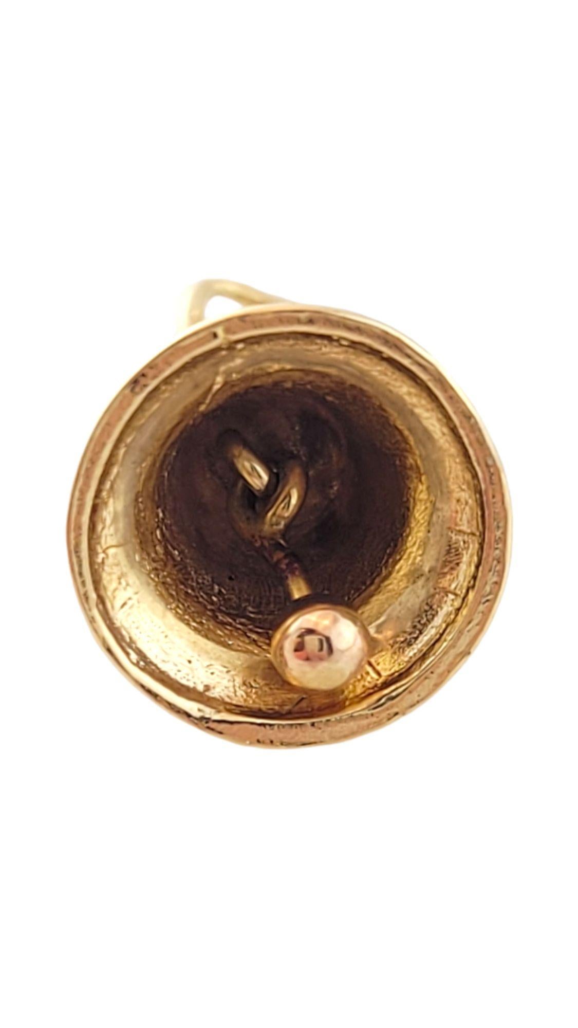 Charm a campana in oro giallo 14K #14426 In condizioni buone a Washington Depot, CT
