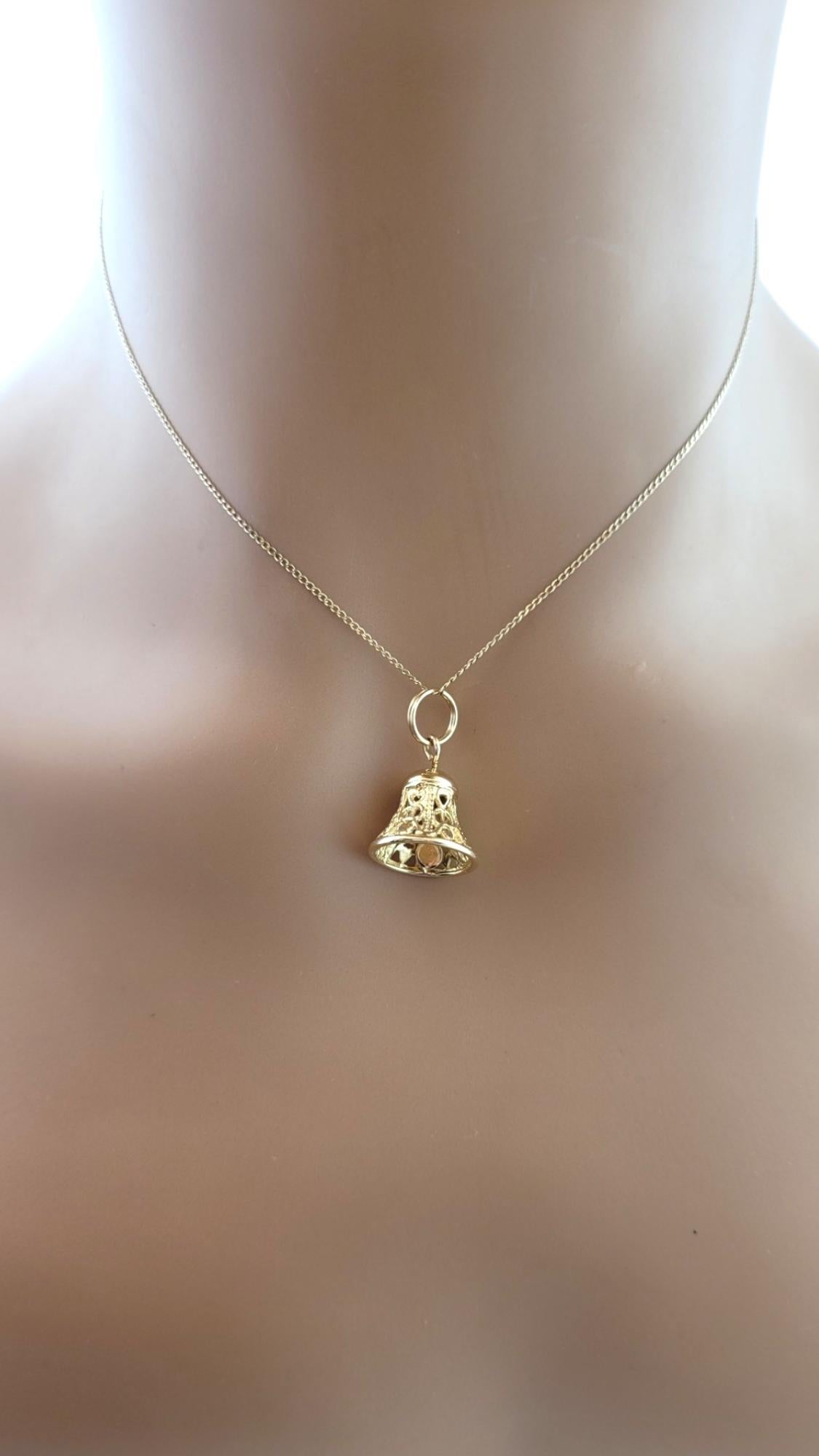 Charm de cloche en or jaune 14K #16214 en vente 2