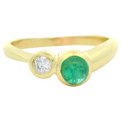 14k Yellow Gold Bezel Cabochon Emerald 
Diamond Petite Moi et Toi Band Ring