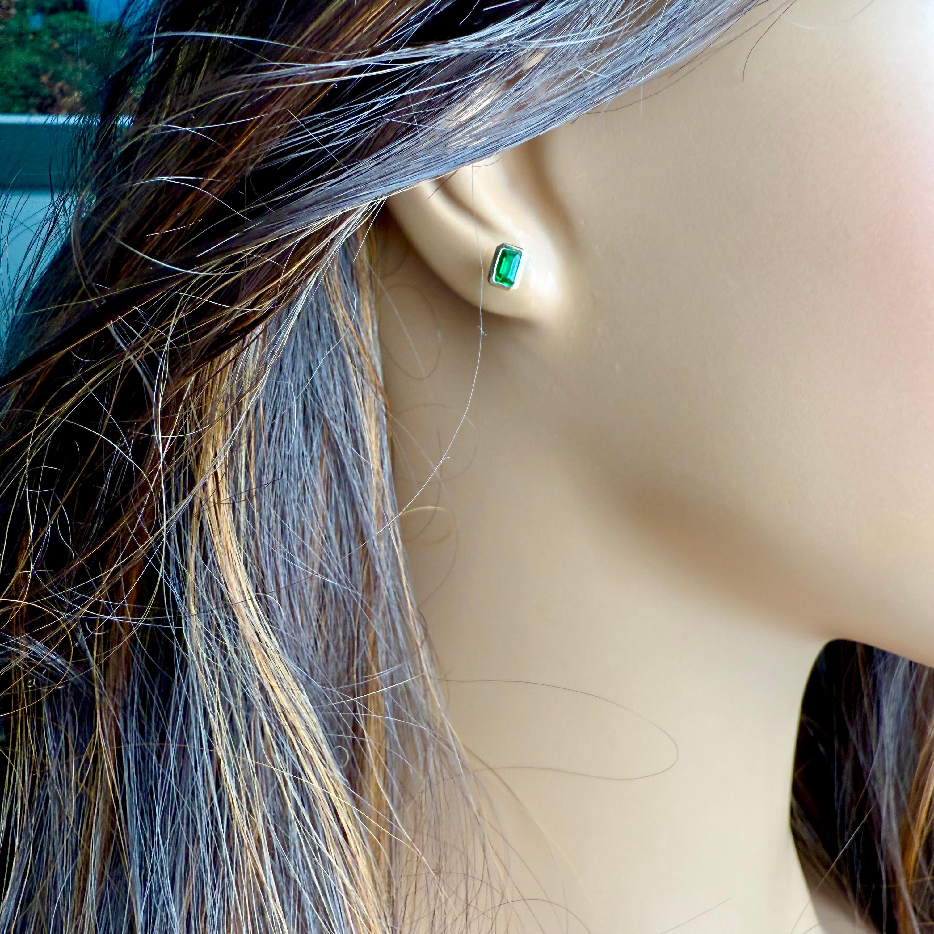 14K Yellow Gold Bezel Set Colombian Emerald Stud Earrings For Sale 1