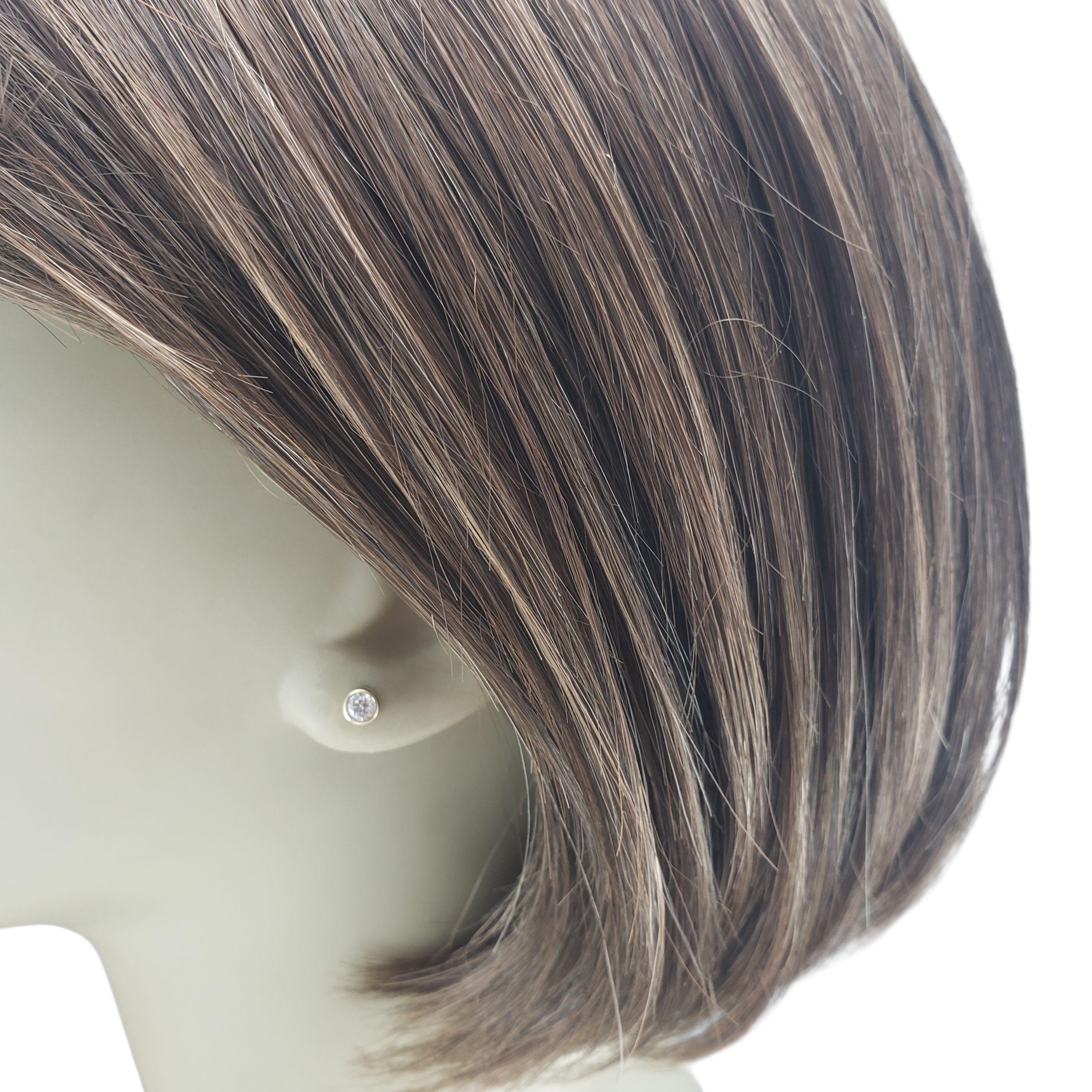 Boucles d'oreilles en or jaune 14K serties de diamants #23085 en vente 1