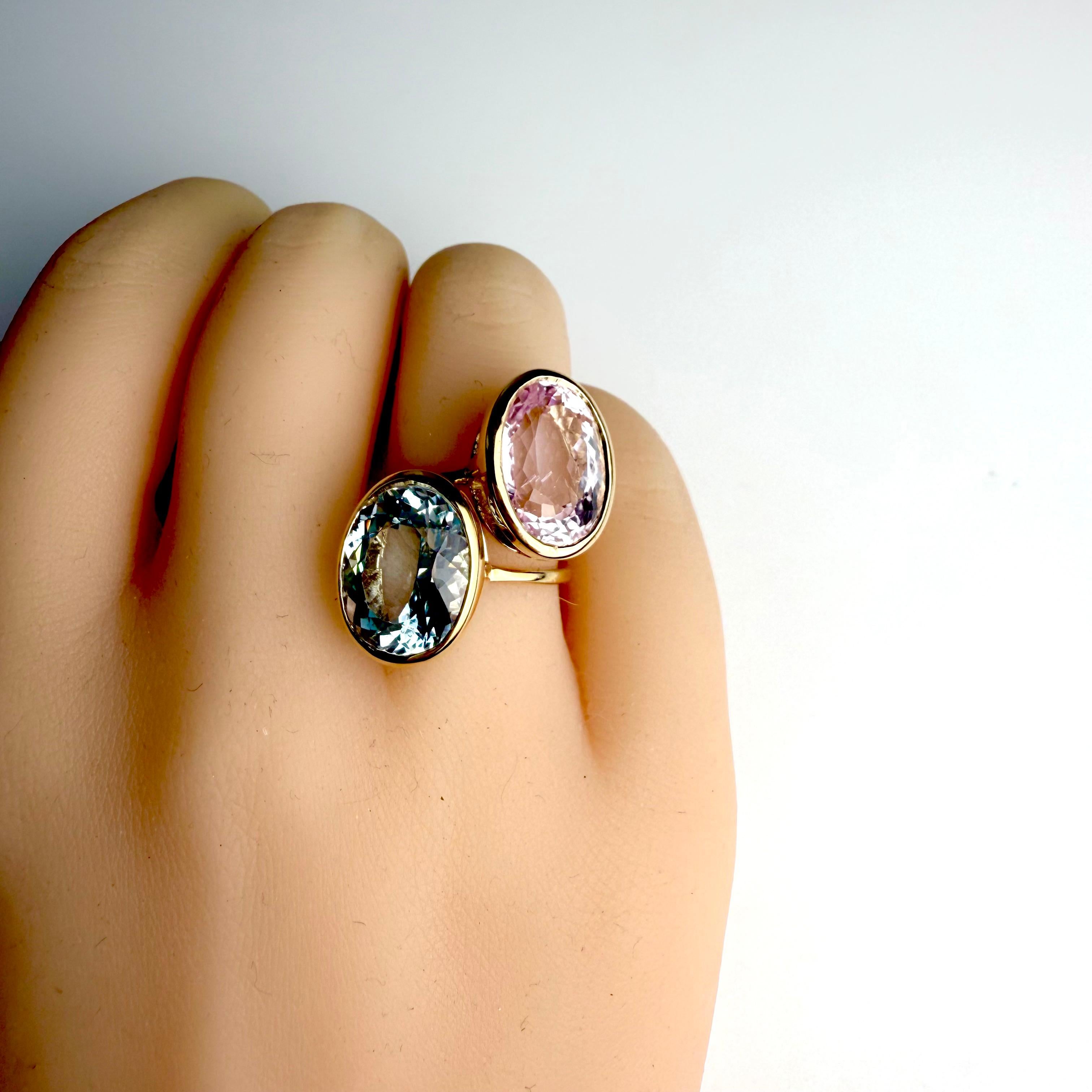 Bague solitaire en or jaune 14K sertie d'un chaton en aigue-marine ovale pesant 6,85 carats en vente 3