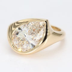 14k Yellow Gold Bezel-Set Ring with Pear Shaped Lab-Grown Diamond - Size 6.5