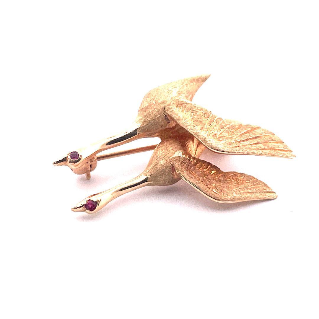 Round Cut 14K Yellow Gold Birds Pin with Ruby Eyes