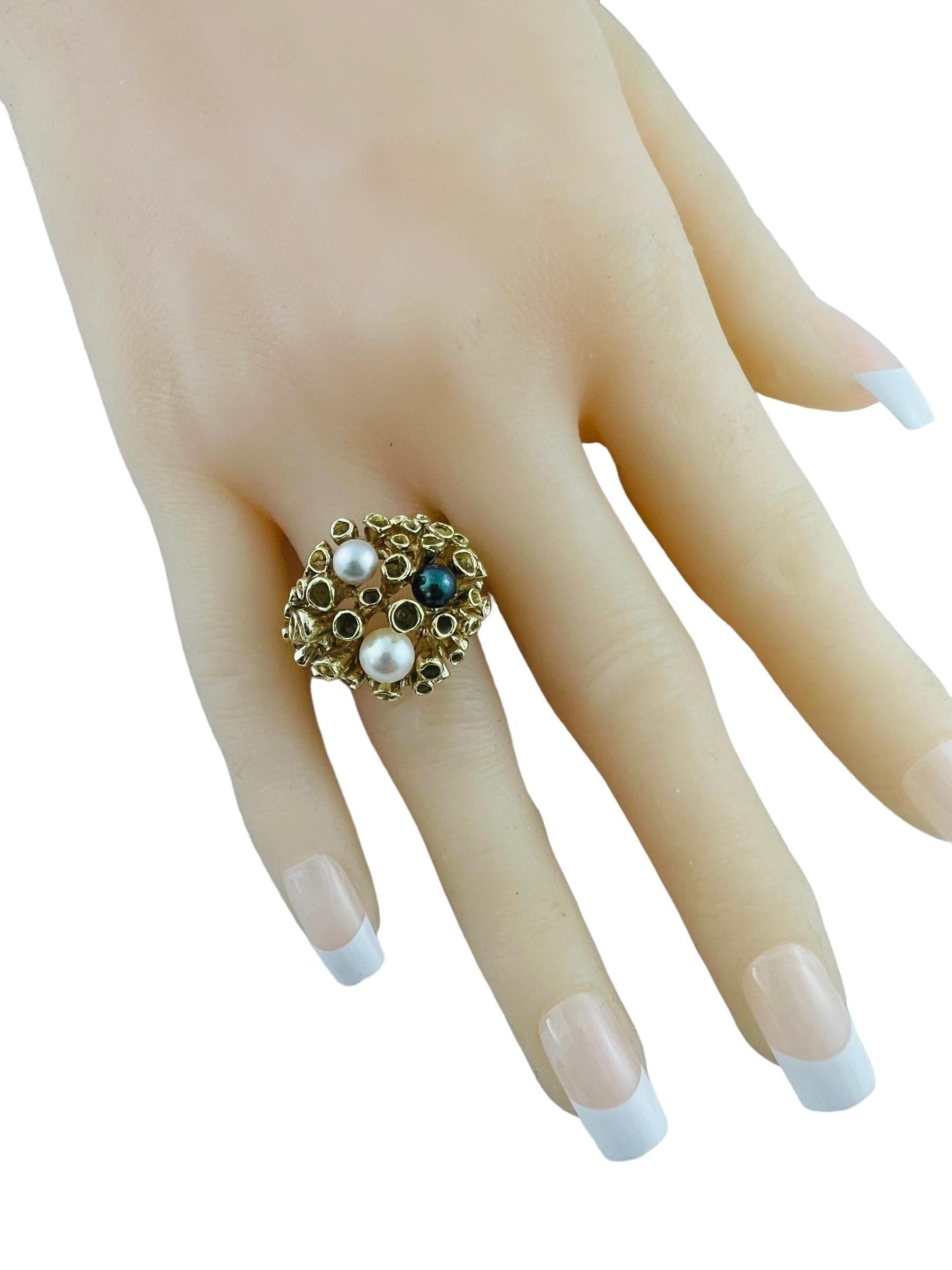 14K Yellow Gold Black and White Pearl Dome Ring #16683 For Sale 6