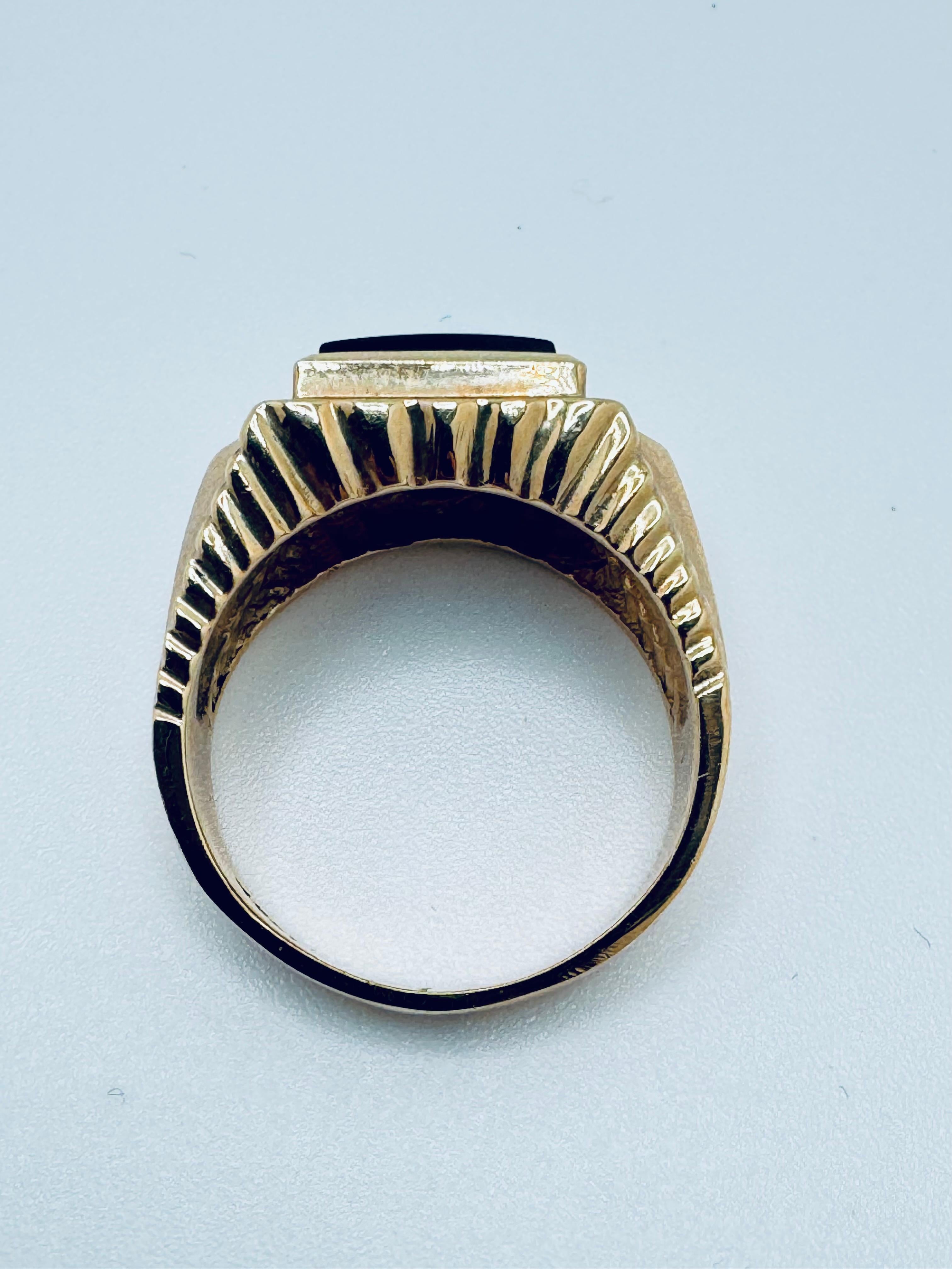 14K Gelbgold, Schwarzer Cabochon Onyx und Diamant Ring (Rundschliff) im Angebot