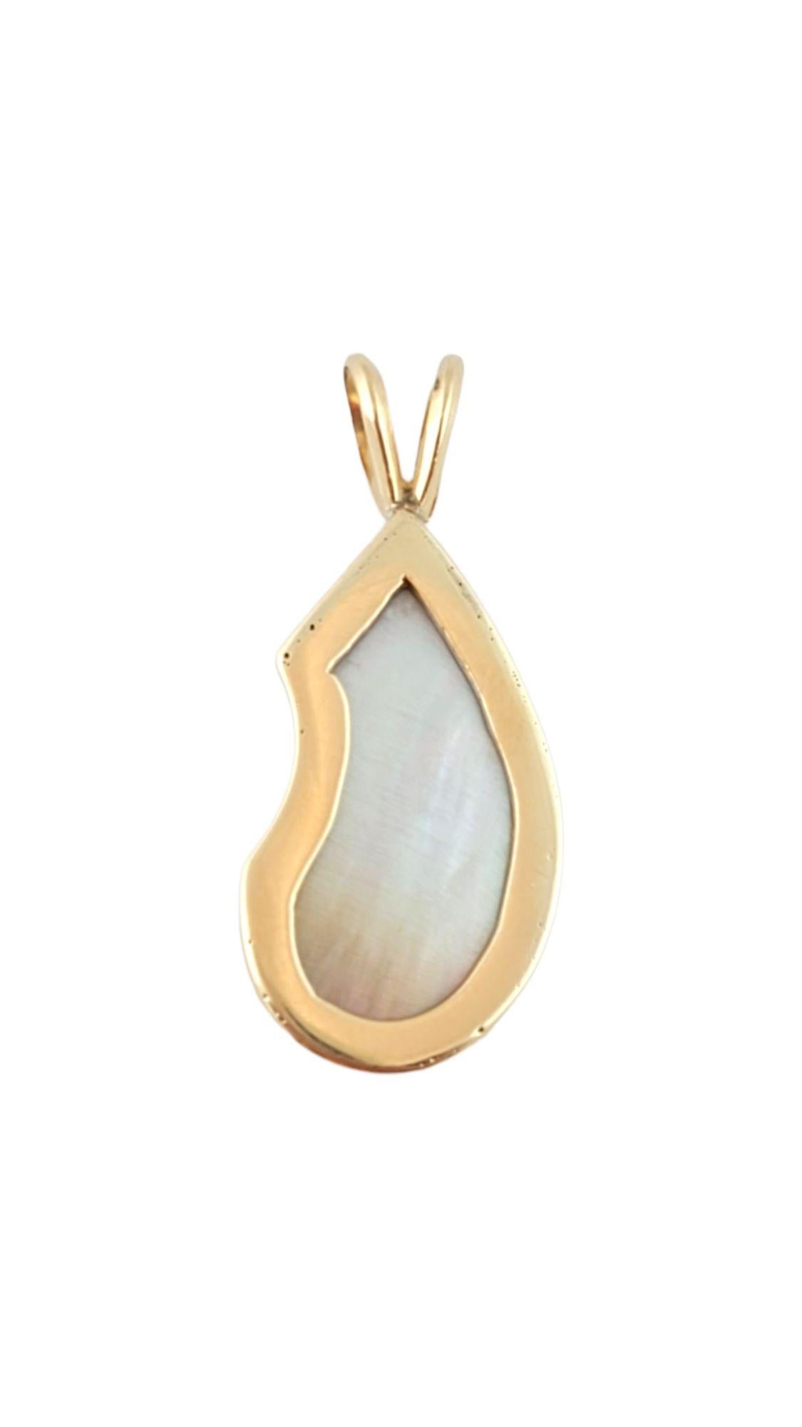 14K Yellow Gold Black Mabe Pearl Pendant #14665 In Good Condition For Sale In Washington Depot, CT