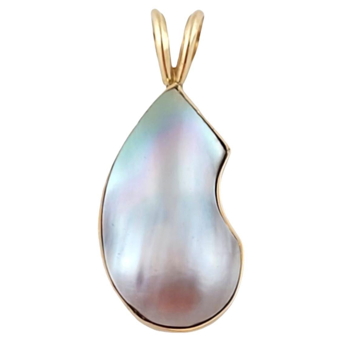 14K Yellow Gold Black Mabe Pearl Pendant #14665 For Sale