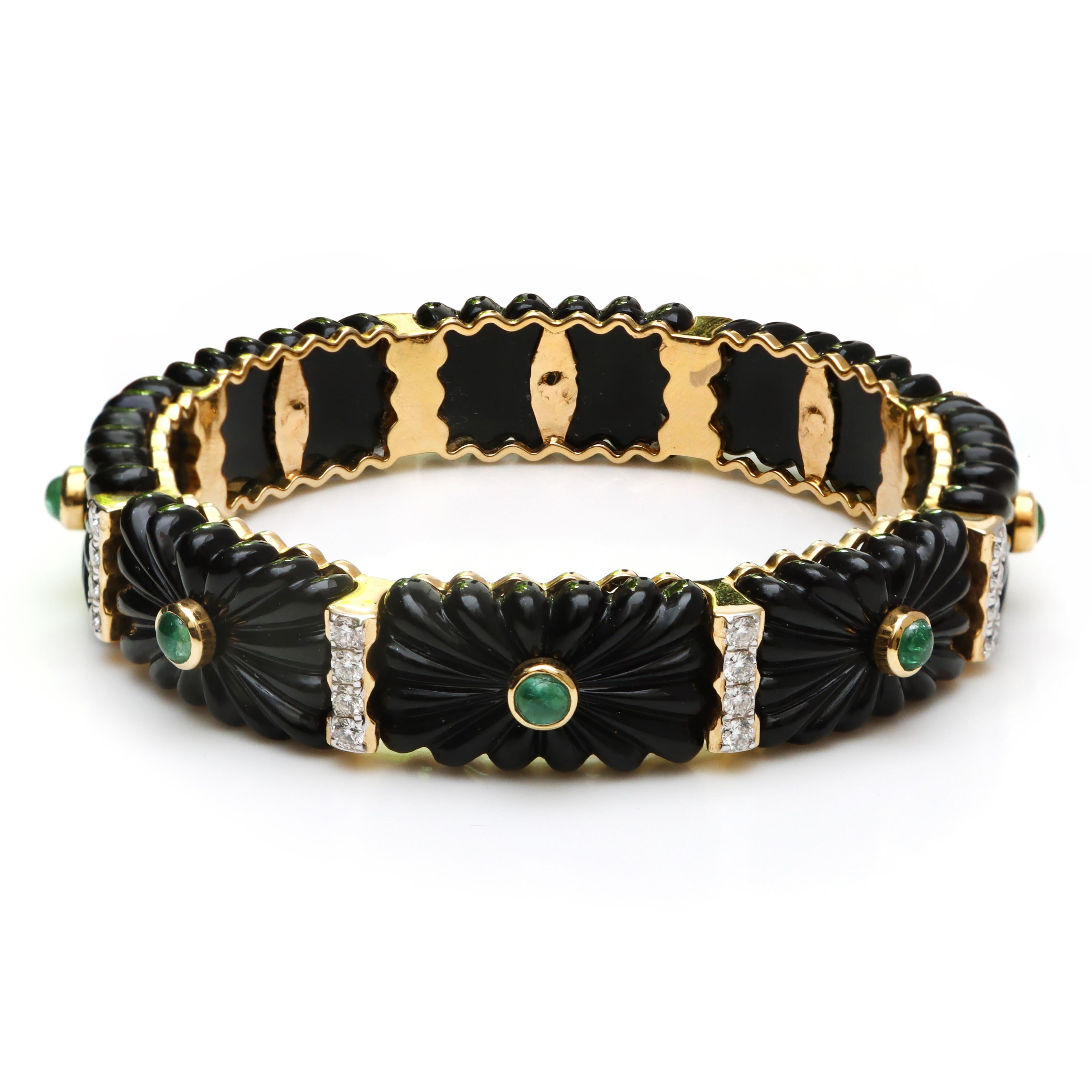 Round Cut 14k Yellow Gold Black Onyx And Emerald Bangle With Diamond For Sale