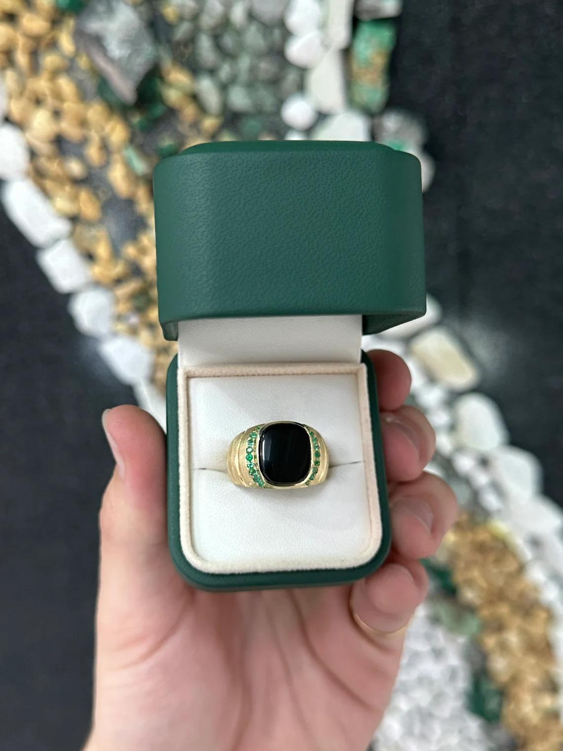 14K Yellow Gold Black Onyx Bezel Set & Round Cut Emerald Men's Wide Signet Ring In New Condition For Sale In Jupiter, FL