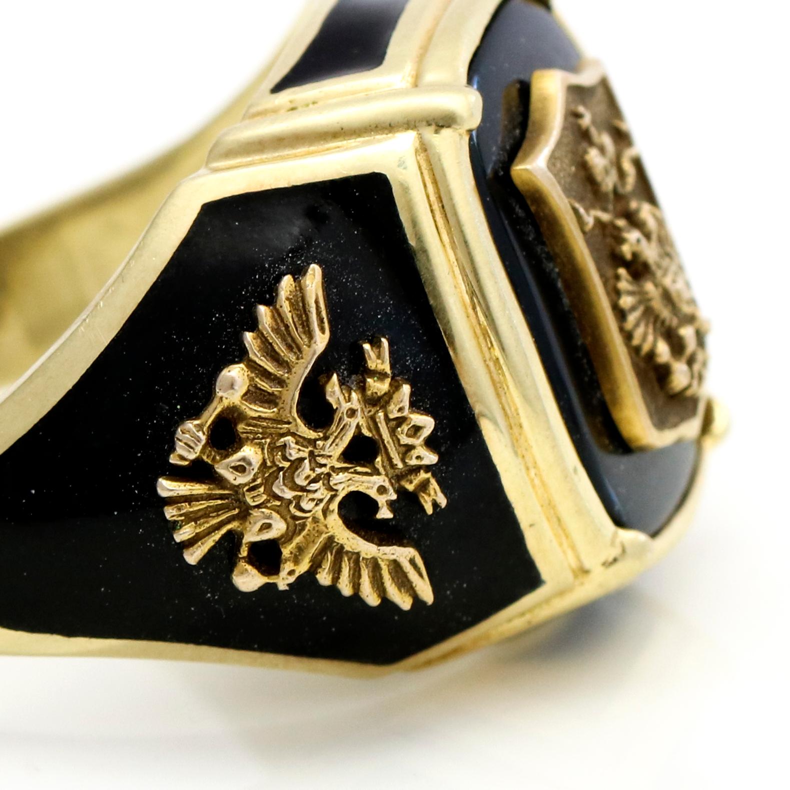 14 Karat Yellow Gold Black Onyx Enamel Imperial Eagle Men's Ring For Sale 1