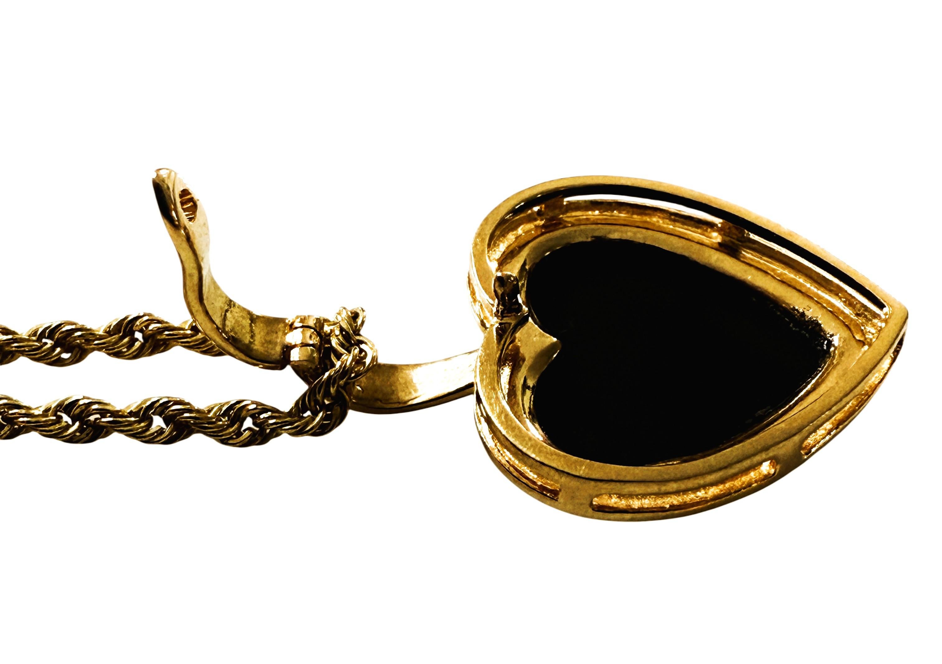 Pendentif en or jaune 14K en forme de coeur en onyx noir sur chaîne lourde en or jaune 14k 18