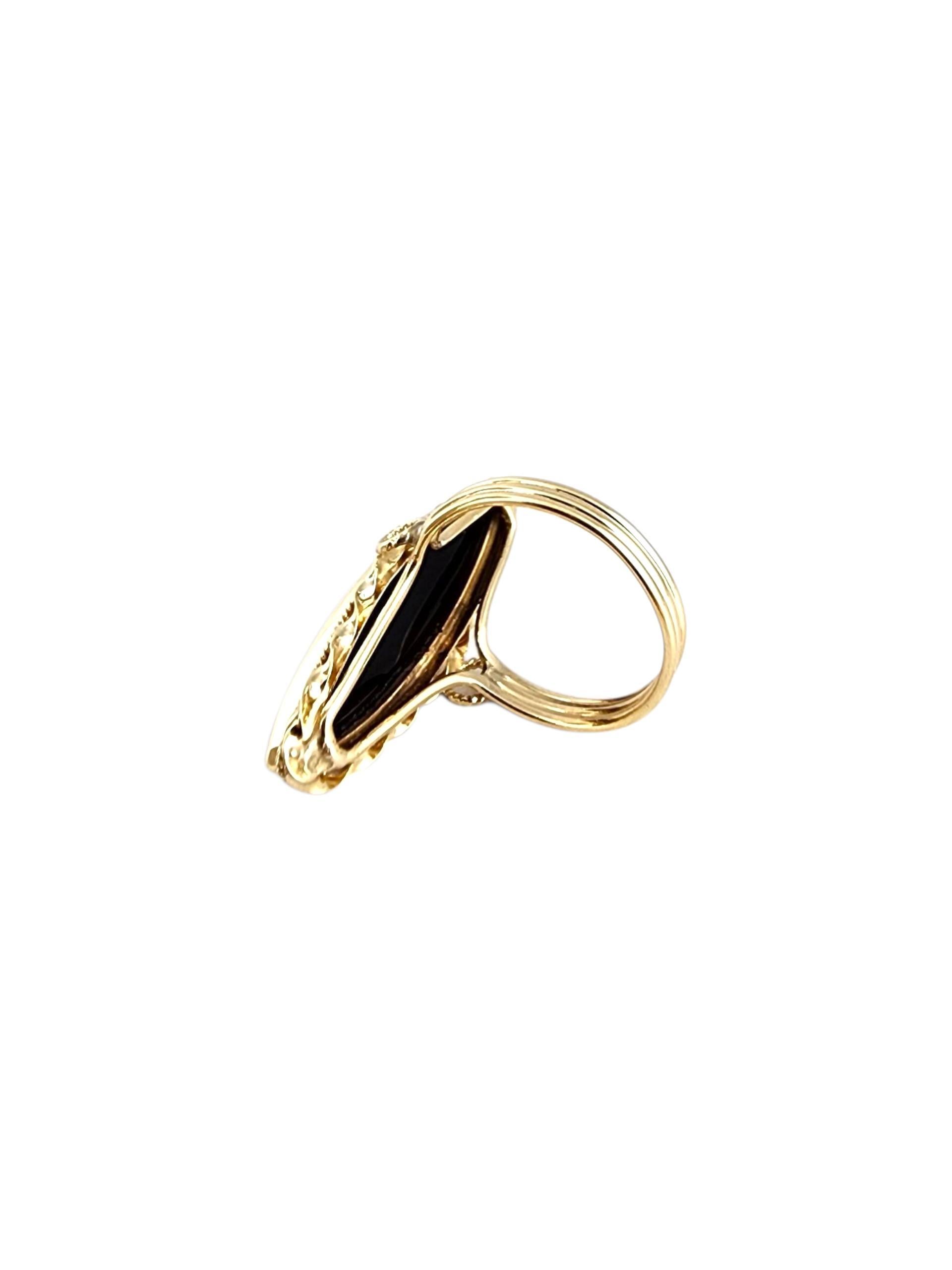 14K Yellow Gold Black Onyx Ring #22499 In Good Condition For Sale In Washington Depot, CT