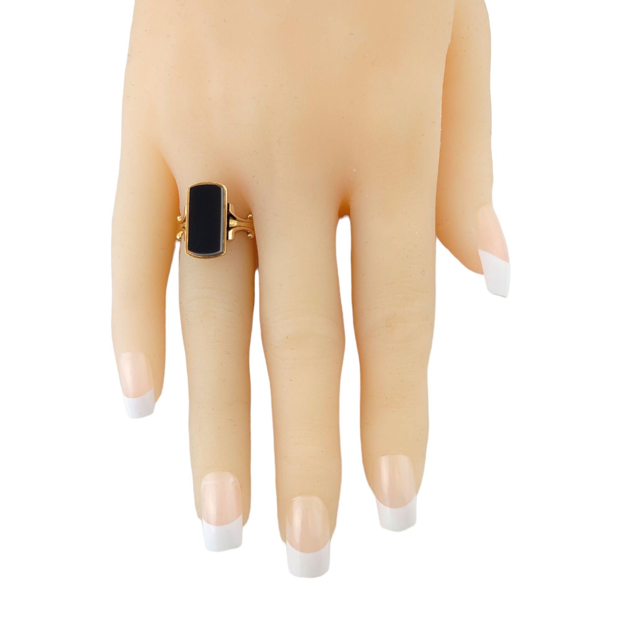 Women's 14K Yellow Gold Black Onyx Ring Size 5.75