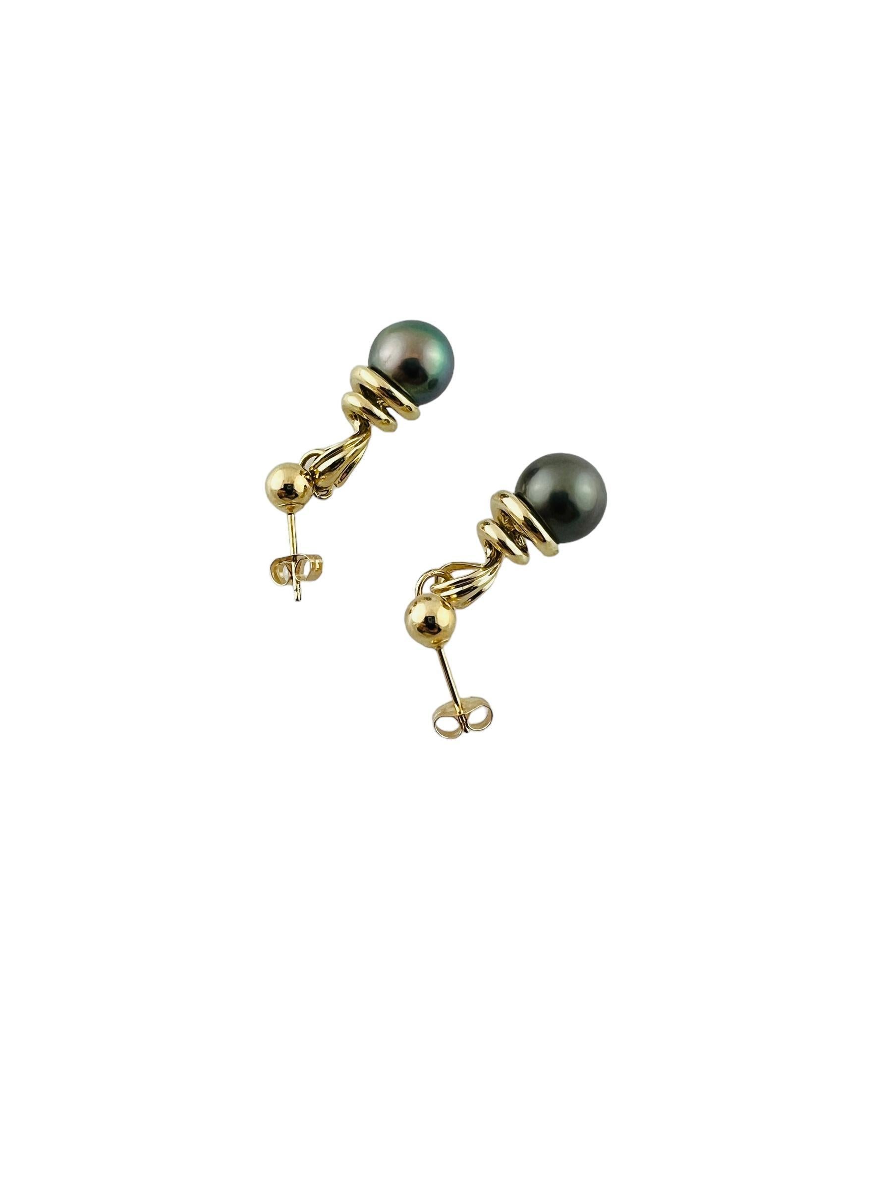 14K Yellow Gold Black Pearl Dangle Earrings #15936 In Good Condition For Sale In Washington Depot, CT