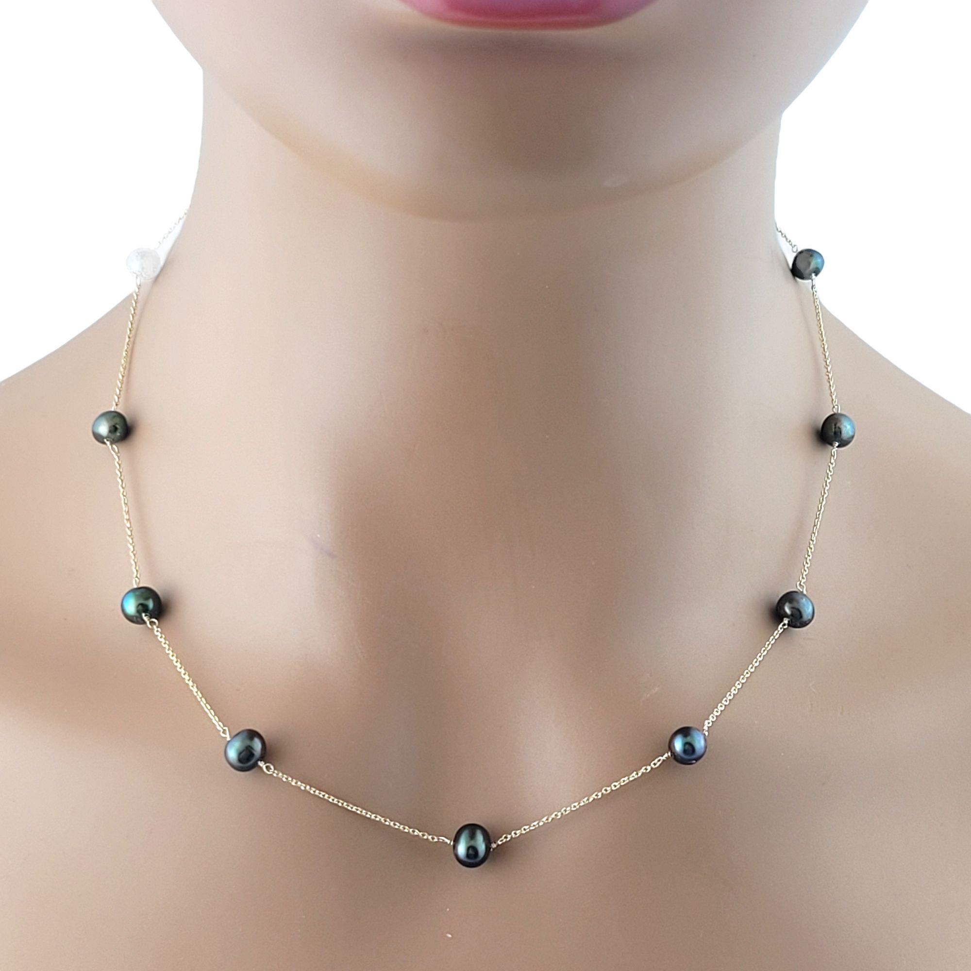 14K Yellow Gold Black Pearl Necklace For Sale 1