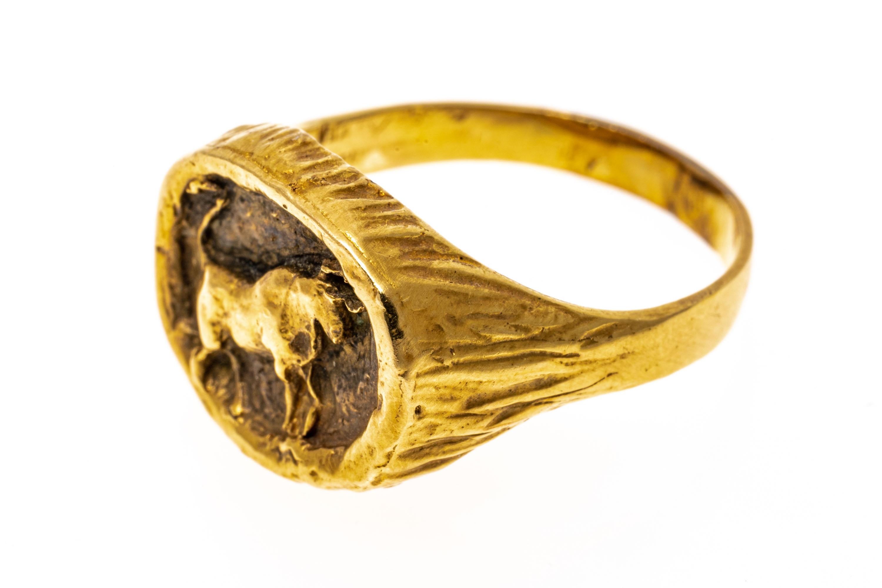 14k Yellow Gold Blackened Horizontal Oval Taurus Motif Ring For Sale 3