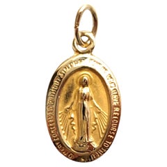 14K Gelbgold Blessed Mother Mary Anhänger #19833