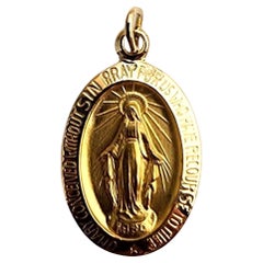 Vintage 14K Yellow Gold Blessed Mother Miraculous Medal Pendant #22764