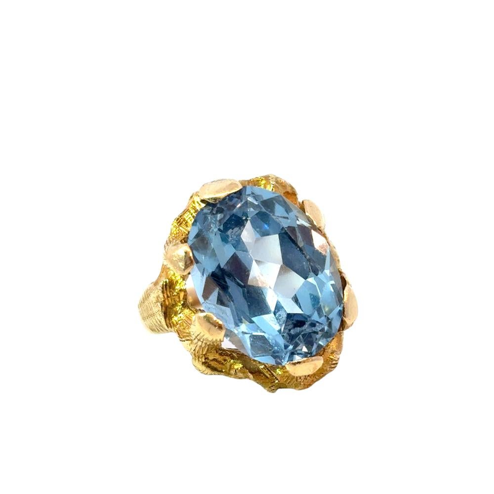 Modern Vintage 14k Yellow Gold Blue Gemstone Ring For Sale