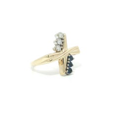 14k Yellow Gold Blue Sapphire & Diamond Criss Cross Grooved Band Ring