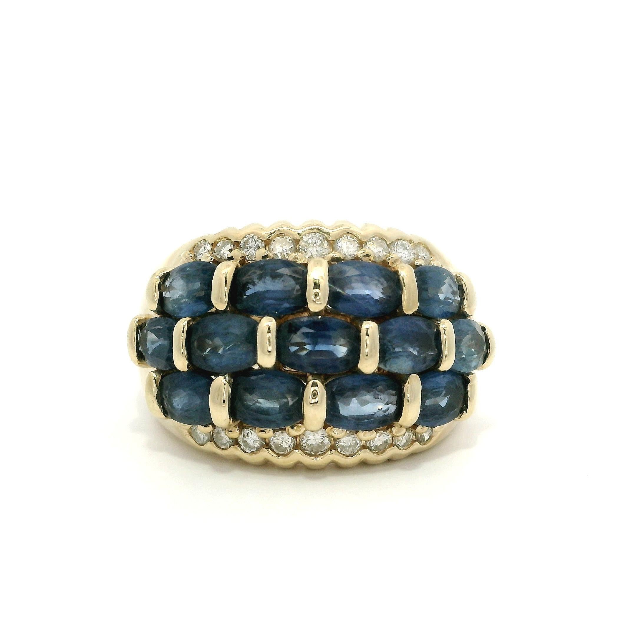 Bague jonc large en or jaune 14 carats sertie de saphirs bleus et de diamants en forme de dôme en vente 4