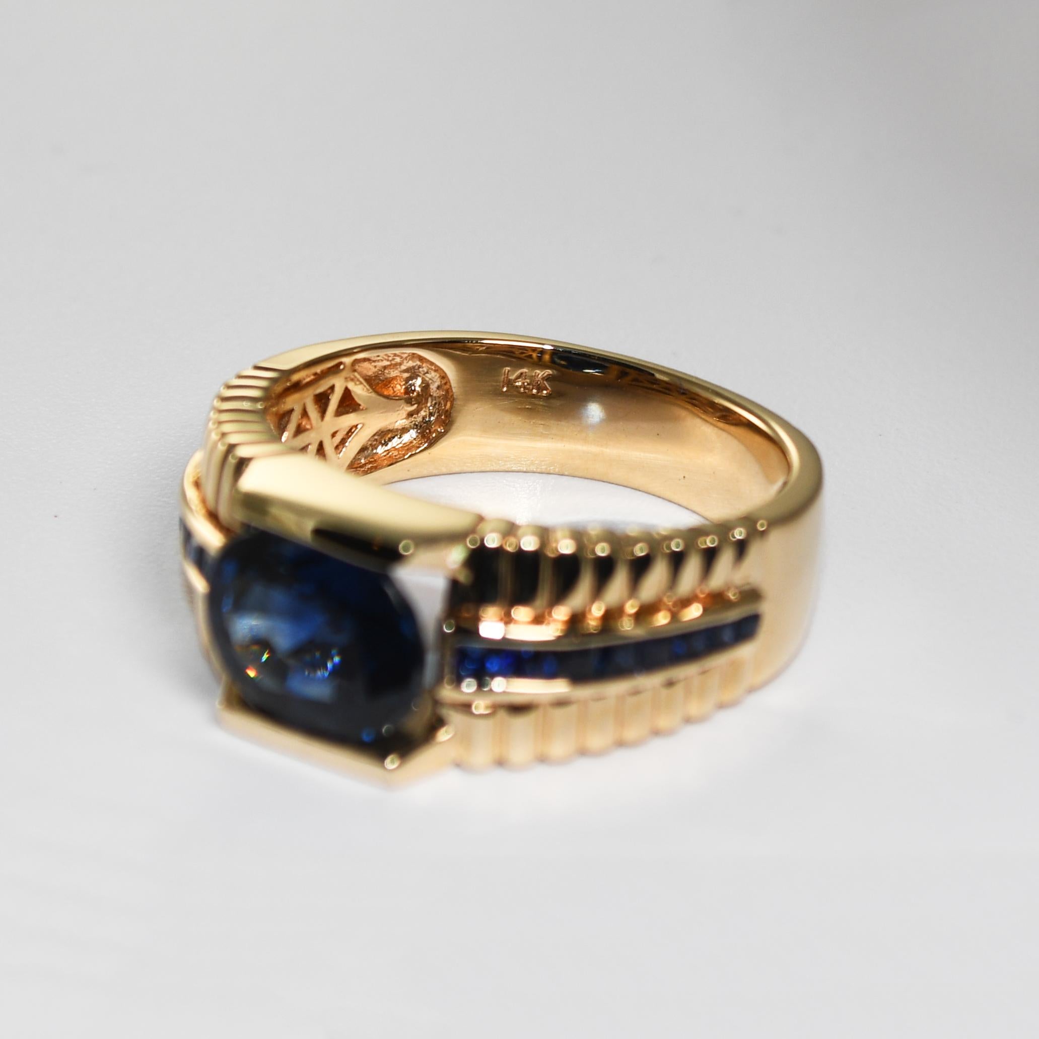 Anello in oro giallo 14K con zaffiro blu certificato GIA in vendita 2