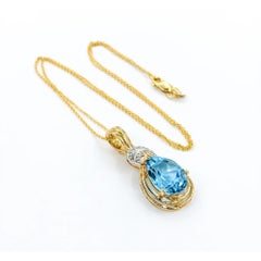 Collar Colgante Oro Amarillo 14K Topacio Azul y Diamantes